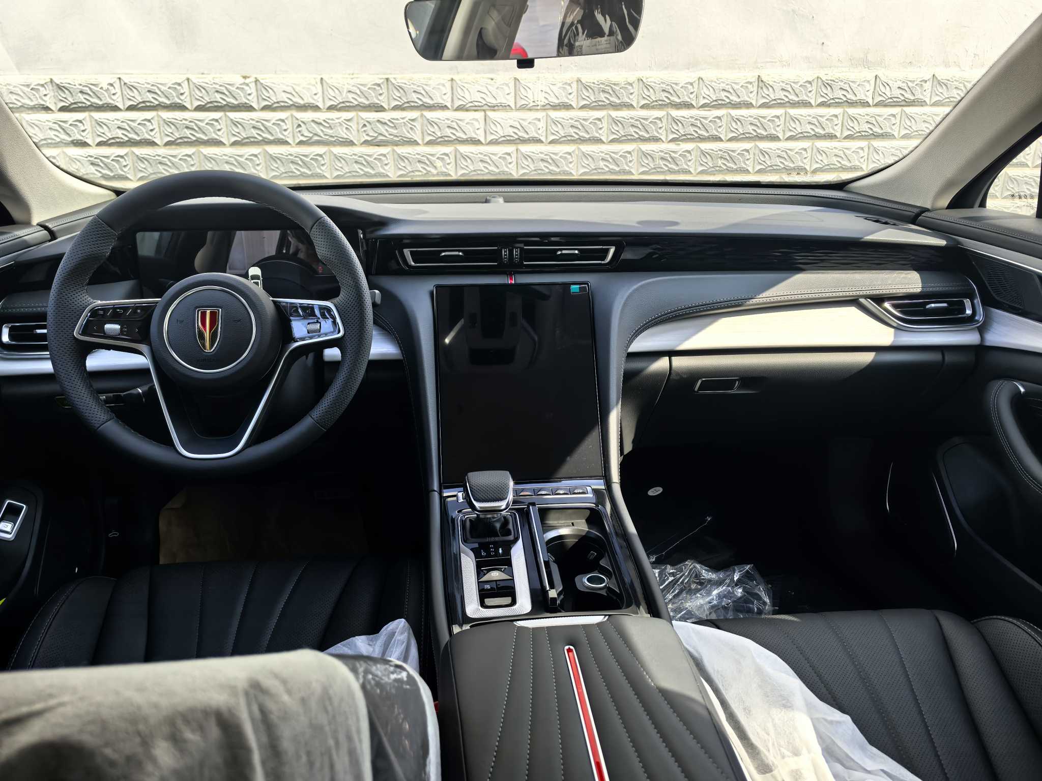 HongQi H5 2026 #13 HongQi H5 2026 car image #13