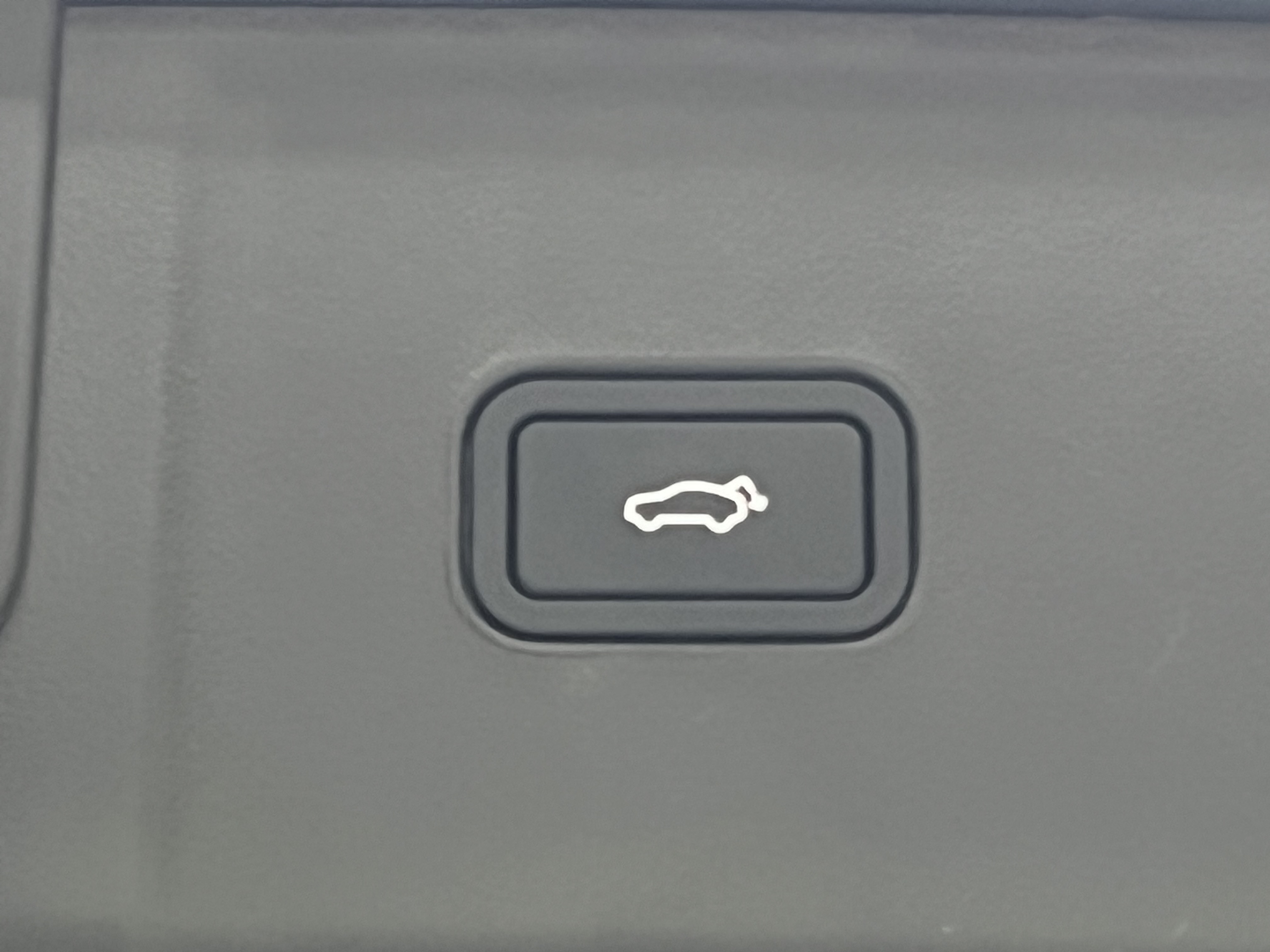 Lynk & Co 08 EM-P 2024 #13 Lynk & Co 08 EM-P 2024 car image #13