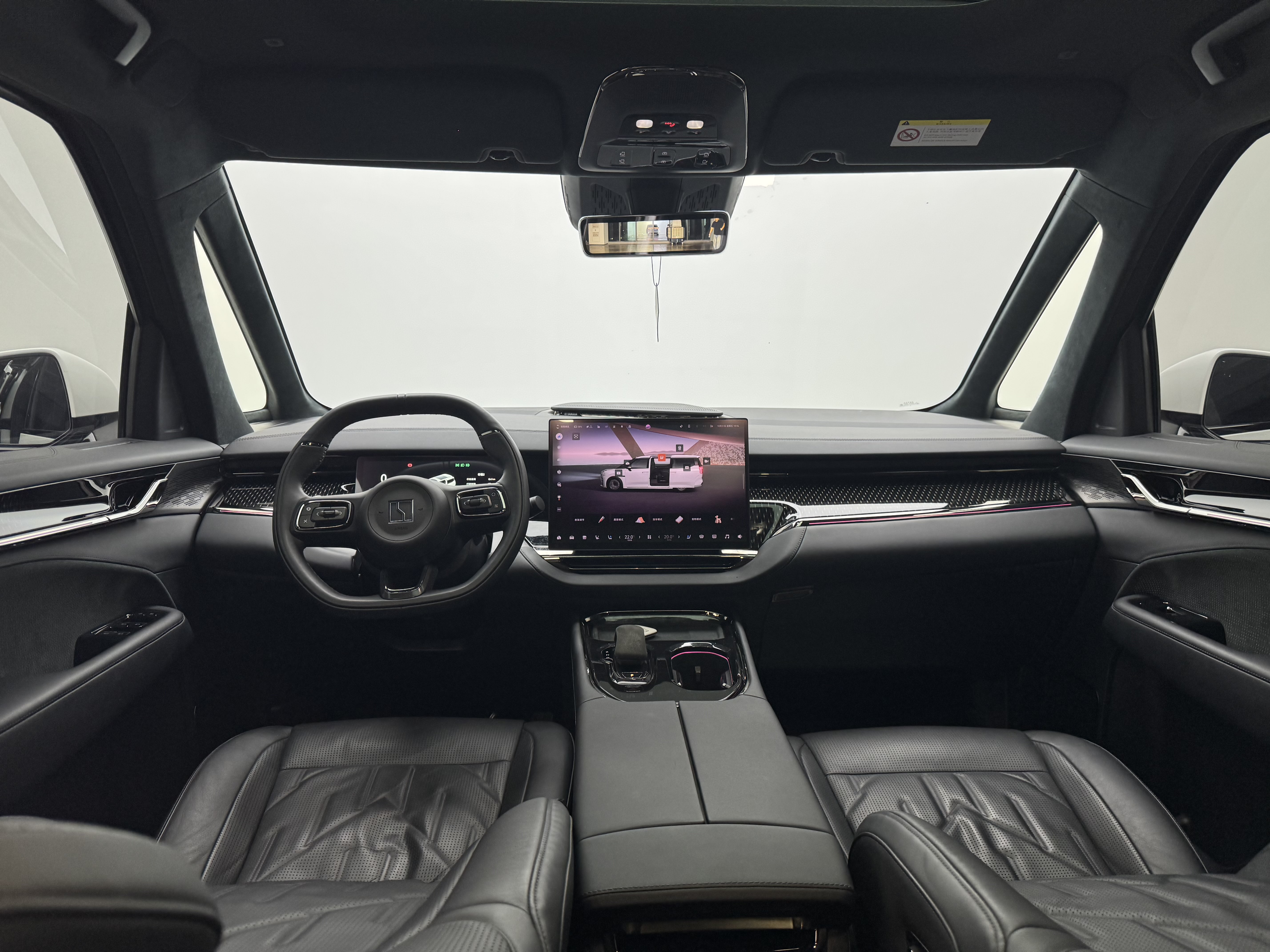 极氪 极氪009 2024 汽车图片 #13