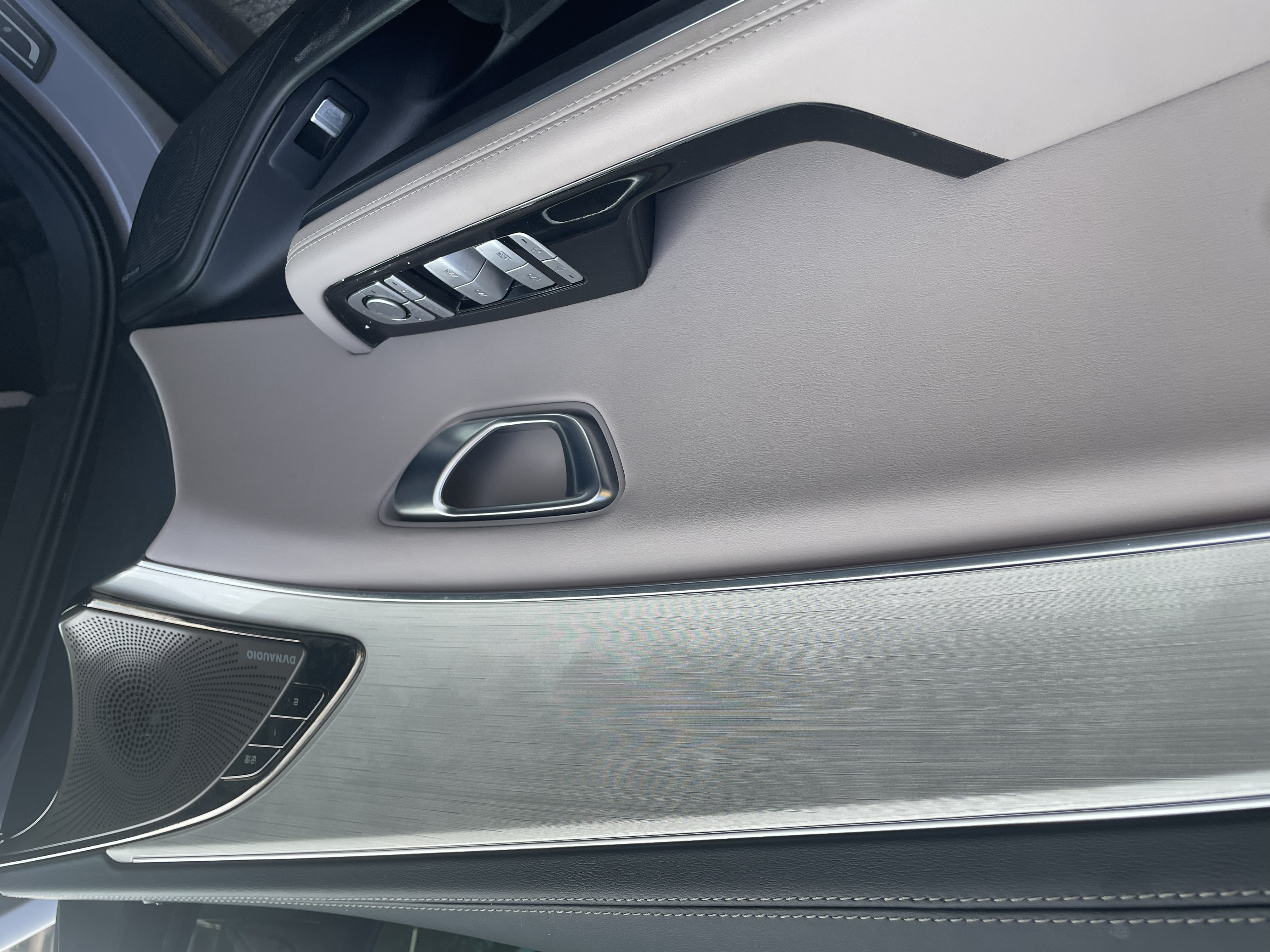 BYD Han 2024 car image #13