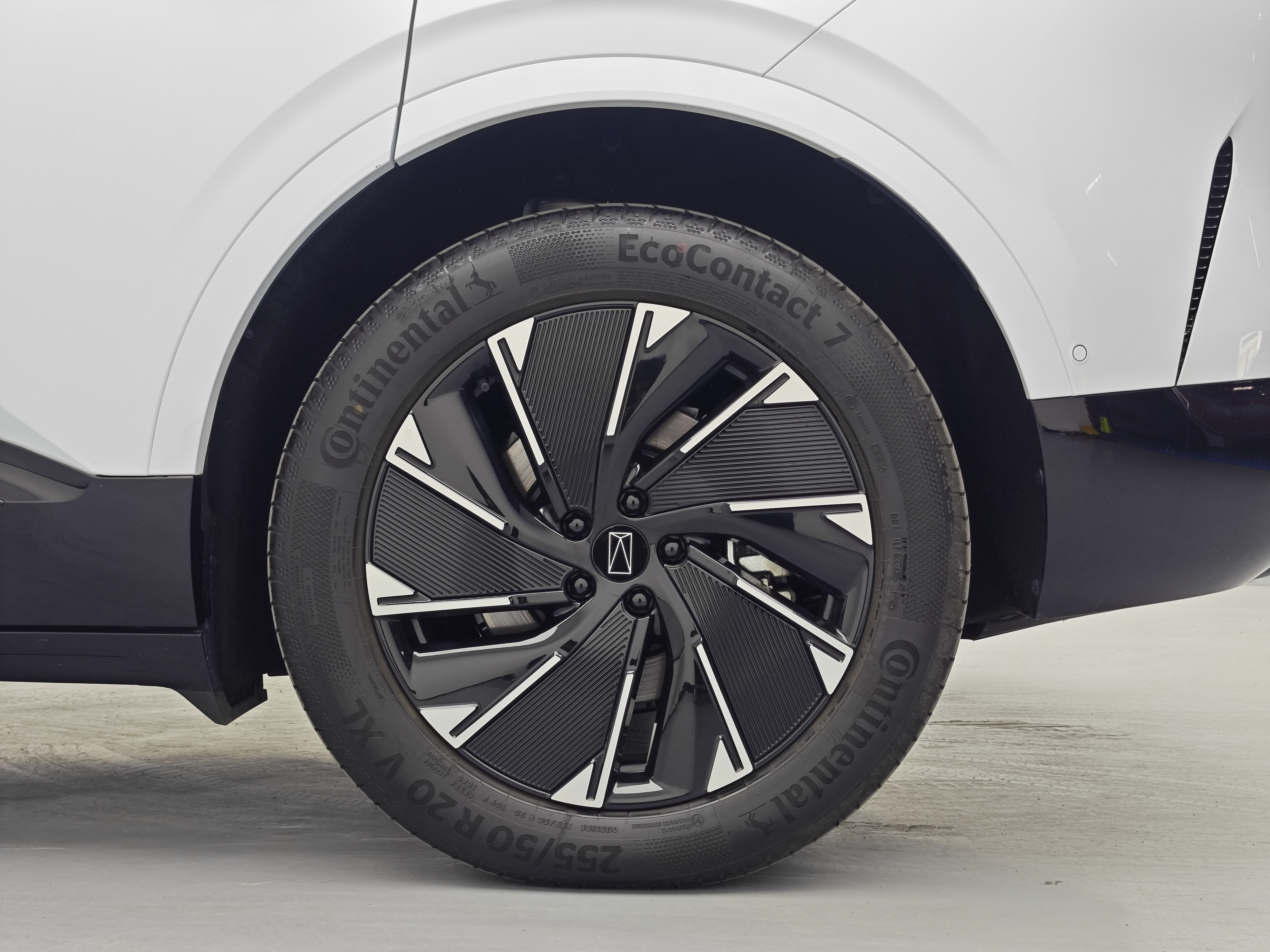 Avatr 07 2025 imagem de carro #13