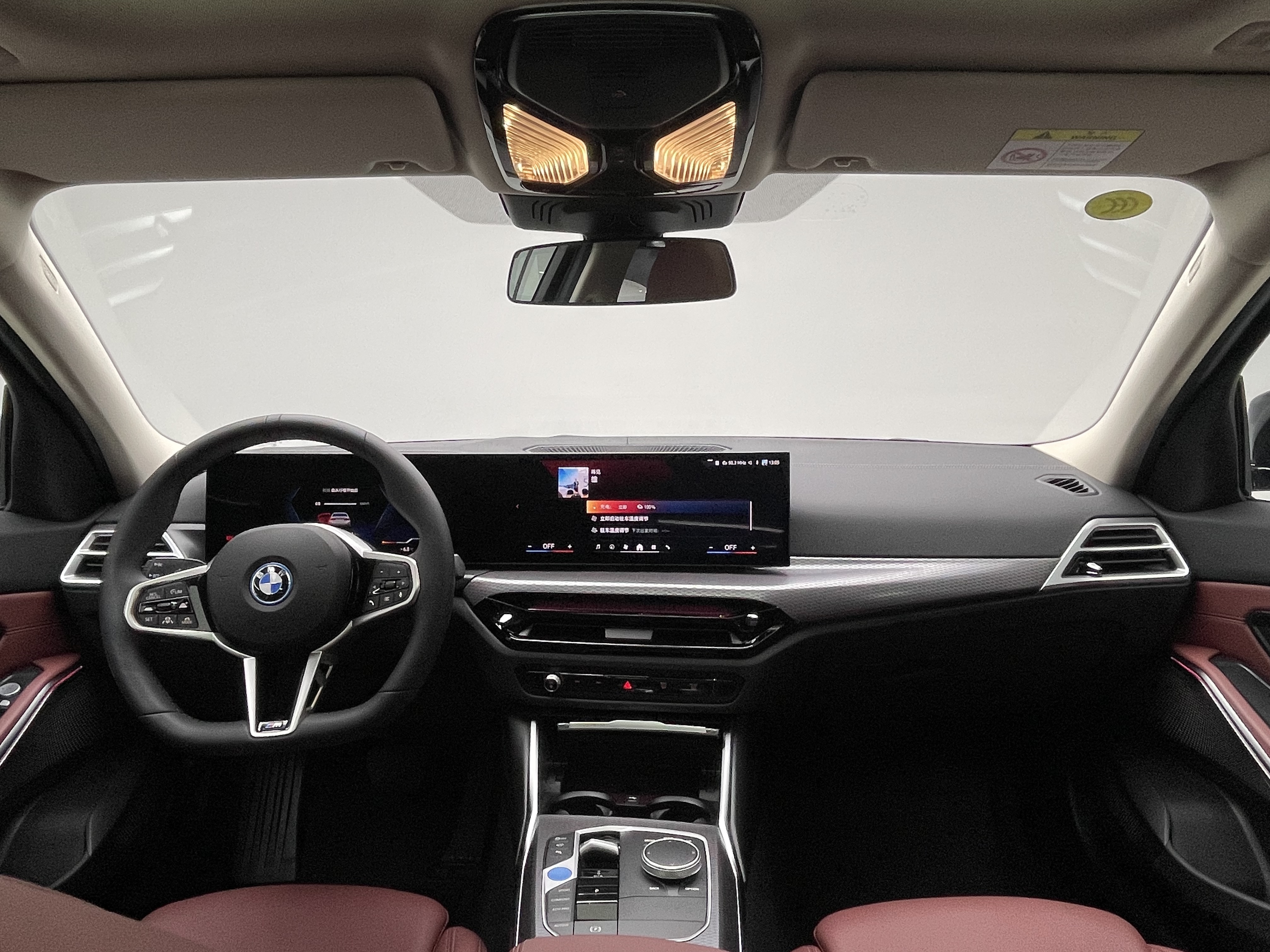 BMW i3 2024 immagine di auto #13