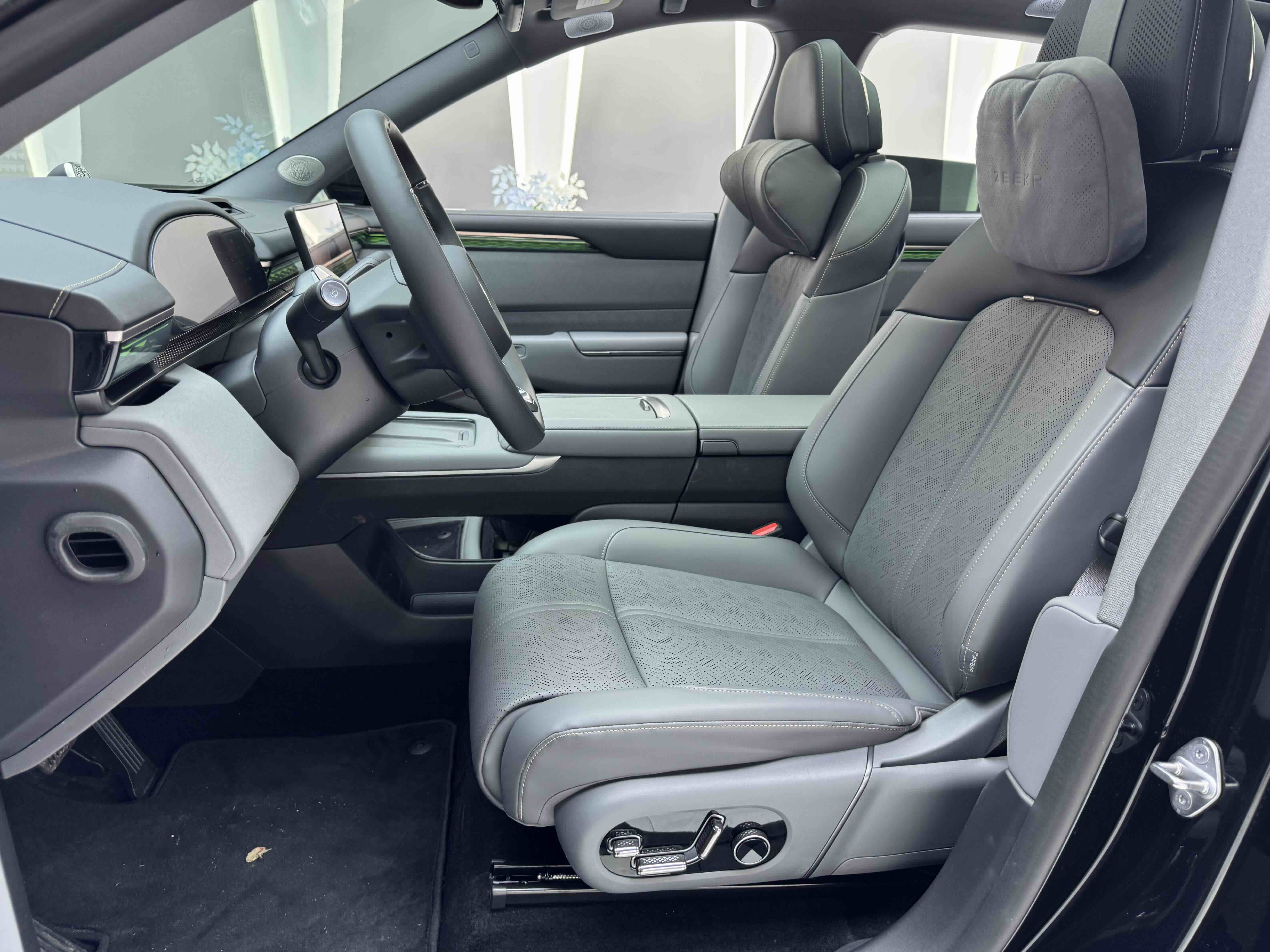 极氪 极氪7X 2025 汽车图片 #13