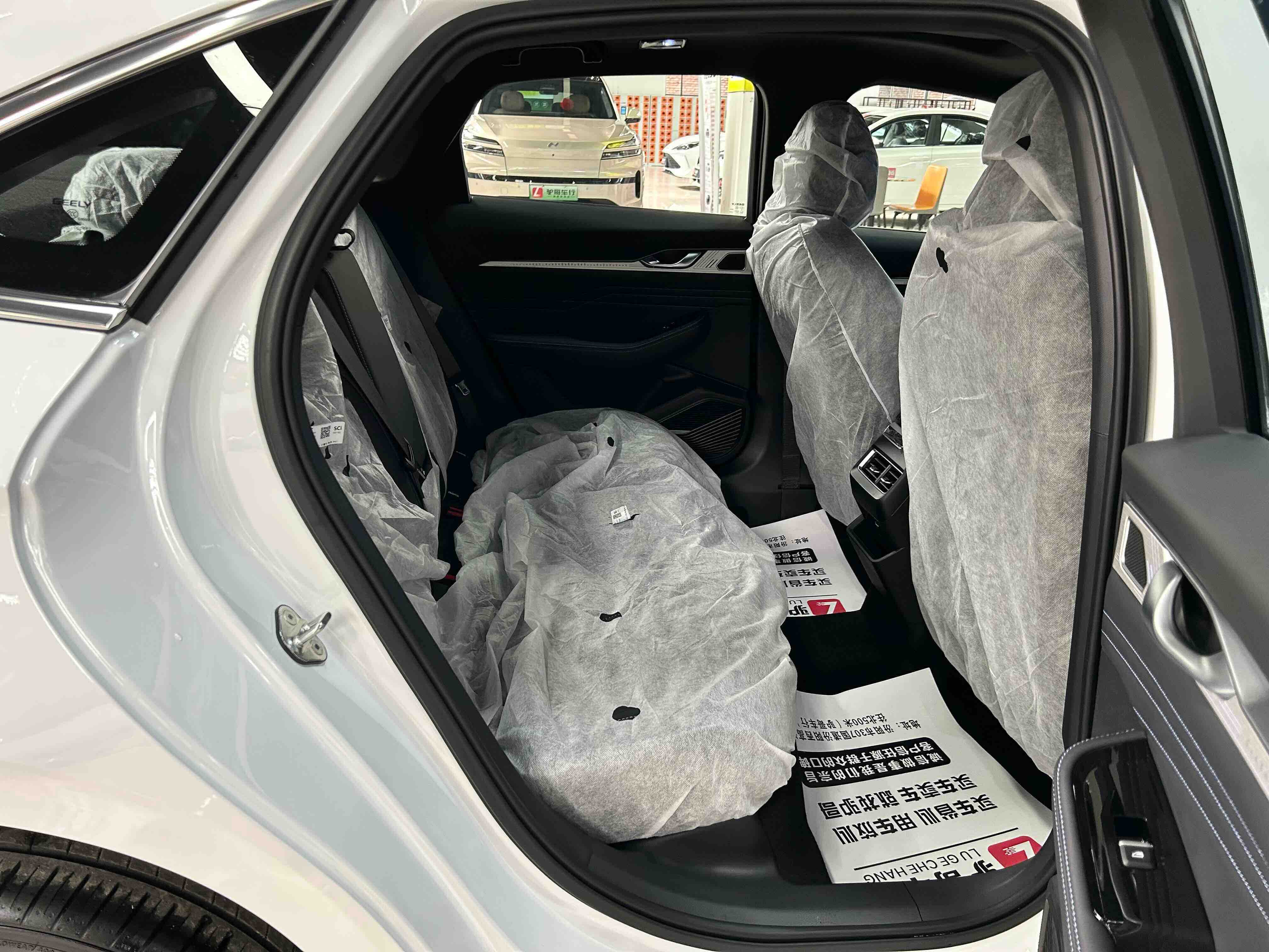 GEELY Preface 2025 immagine di auto #13