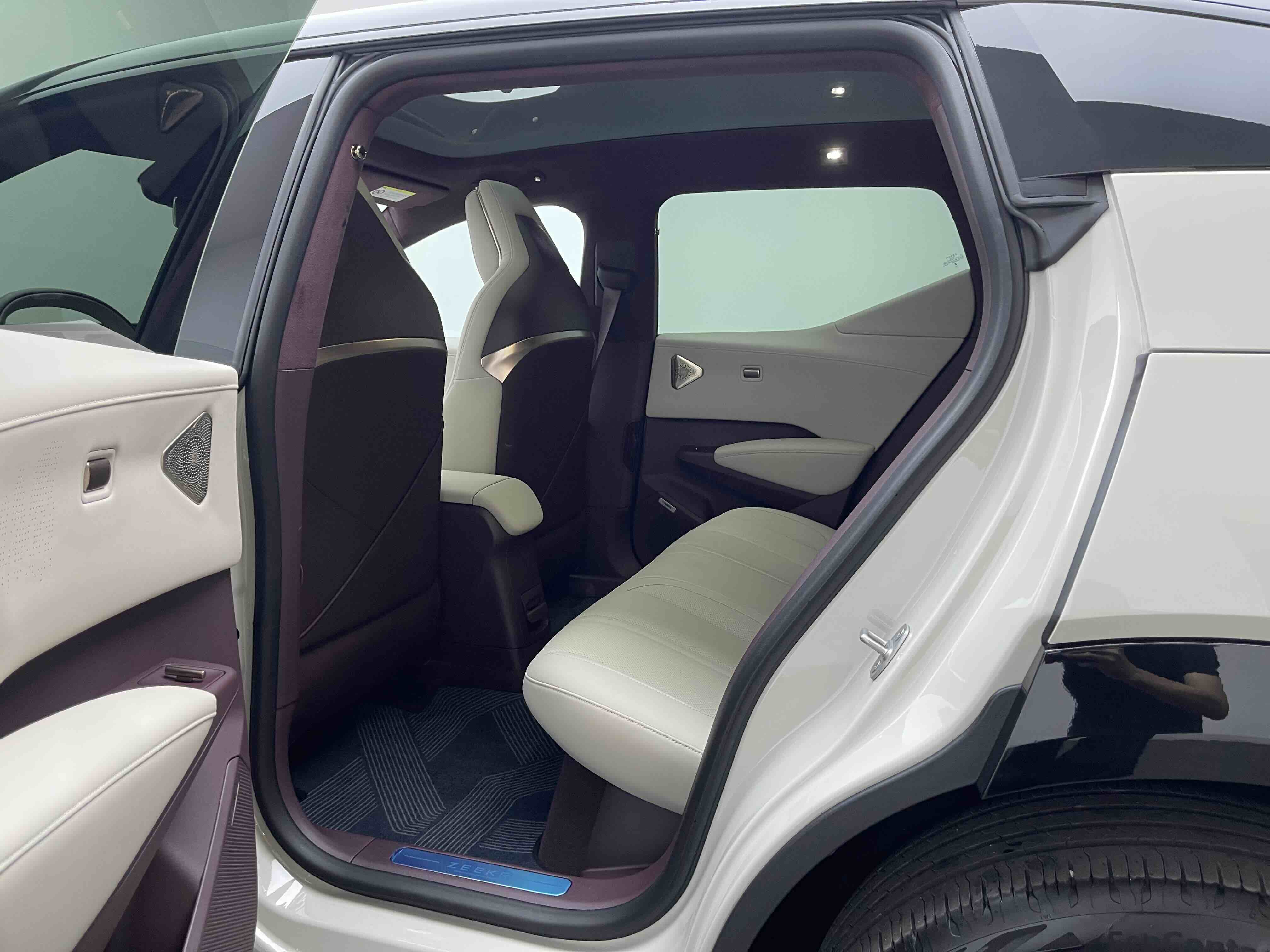 极氪 极氪X 2025 汽车图片 #13