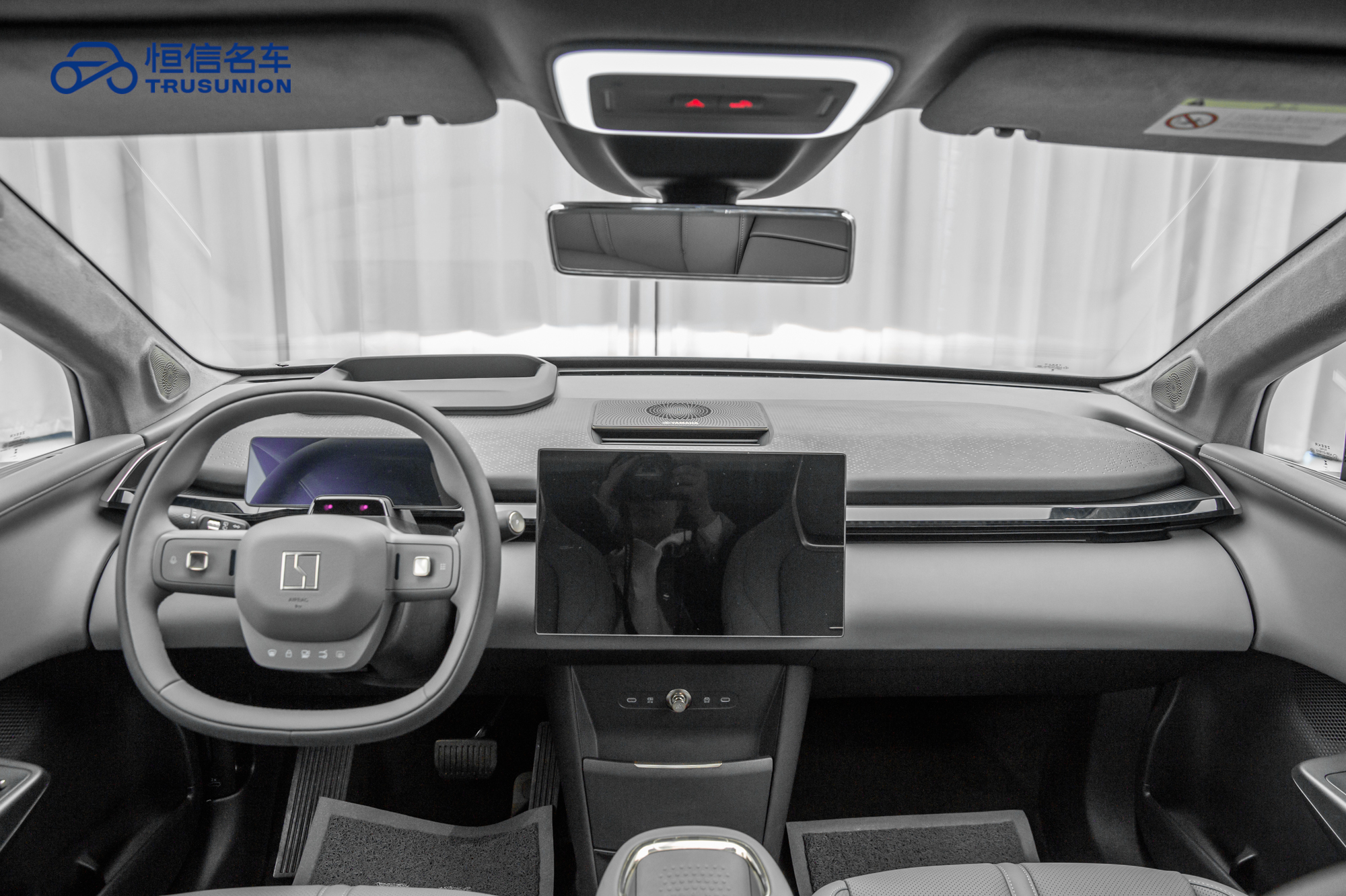 极氪 极氪X 2024 汽车图片 #13