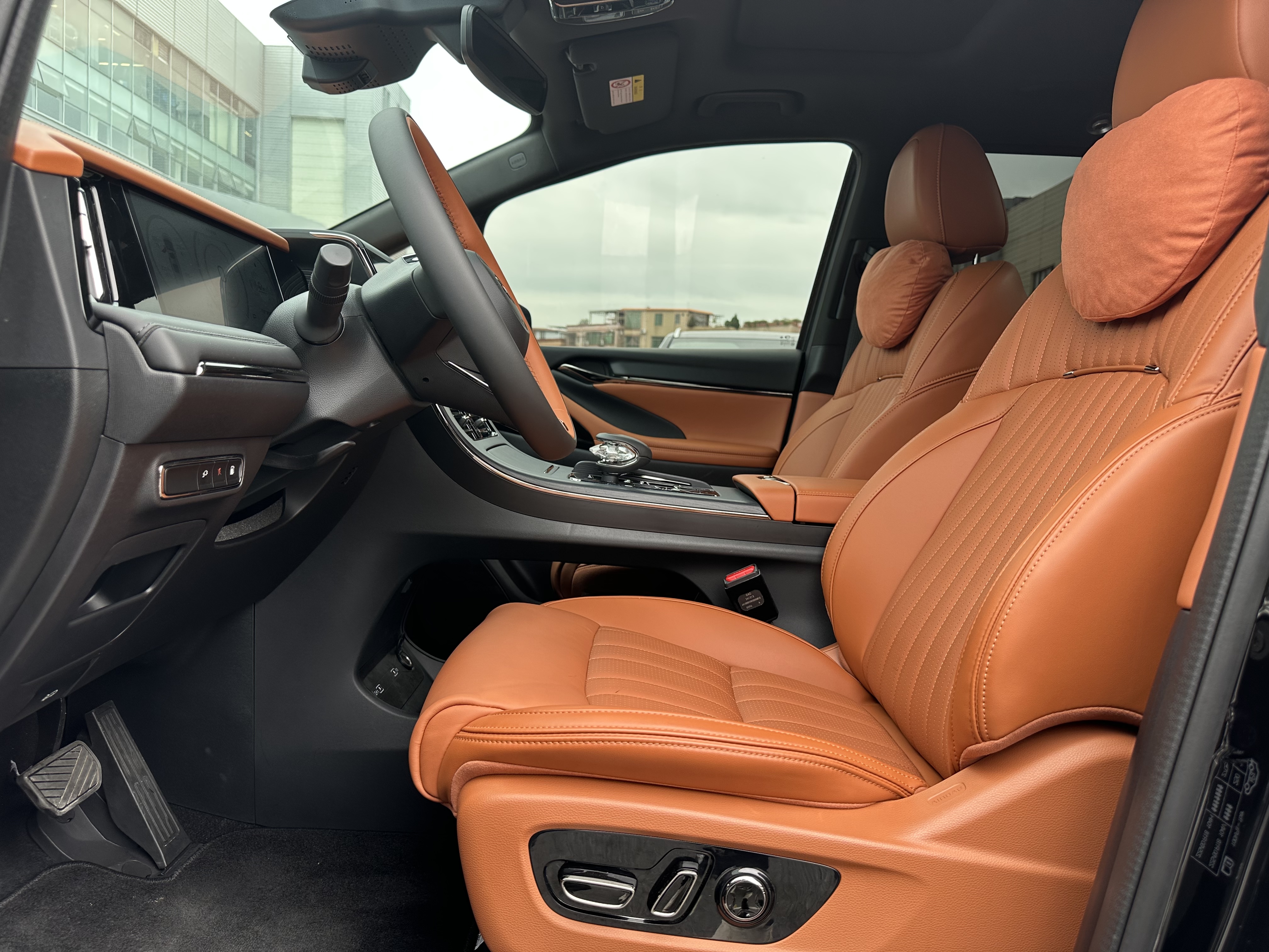 GAC Trumpchi E9 2025 imagem de carro #13