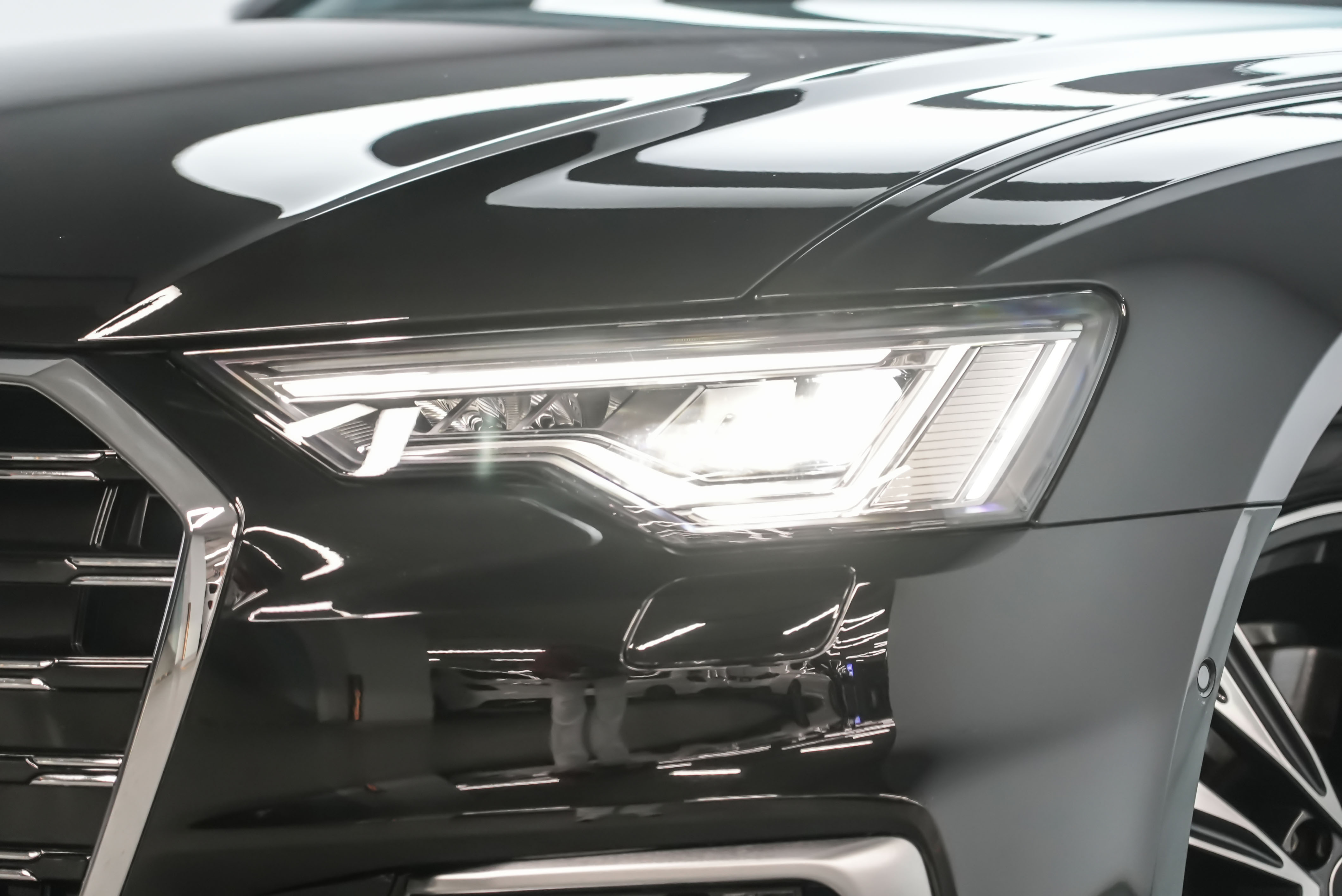 Audi A6L 2025 car image #13