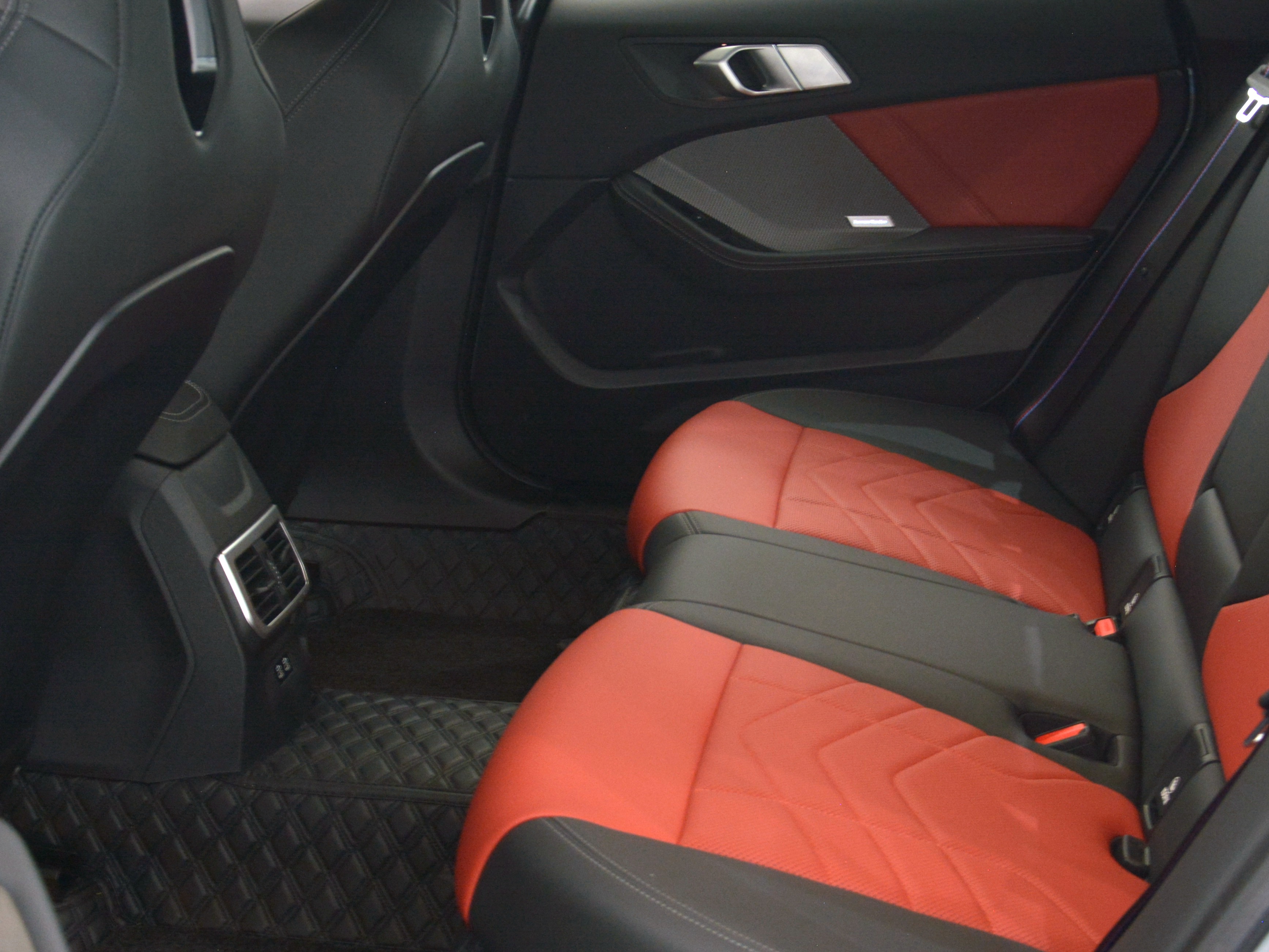 BMW M235L 2025 car image #13