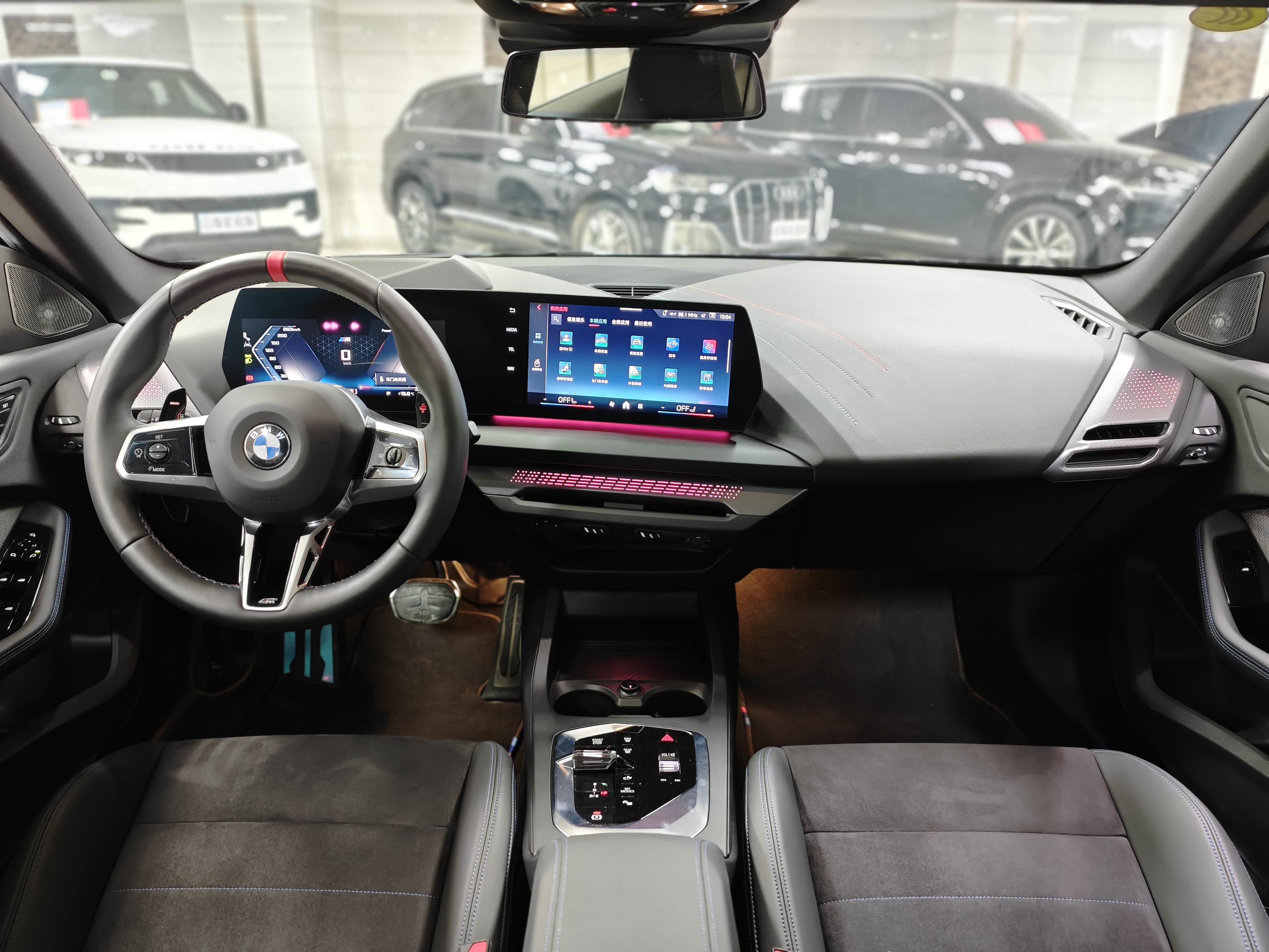 BMW M235L 2025 #13 BMW M235L 2025 car image #13