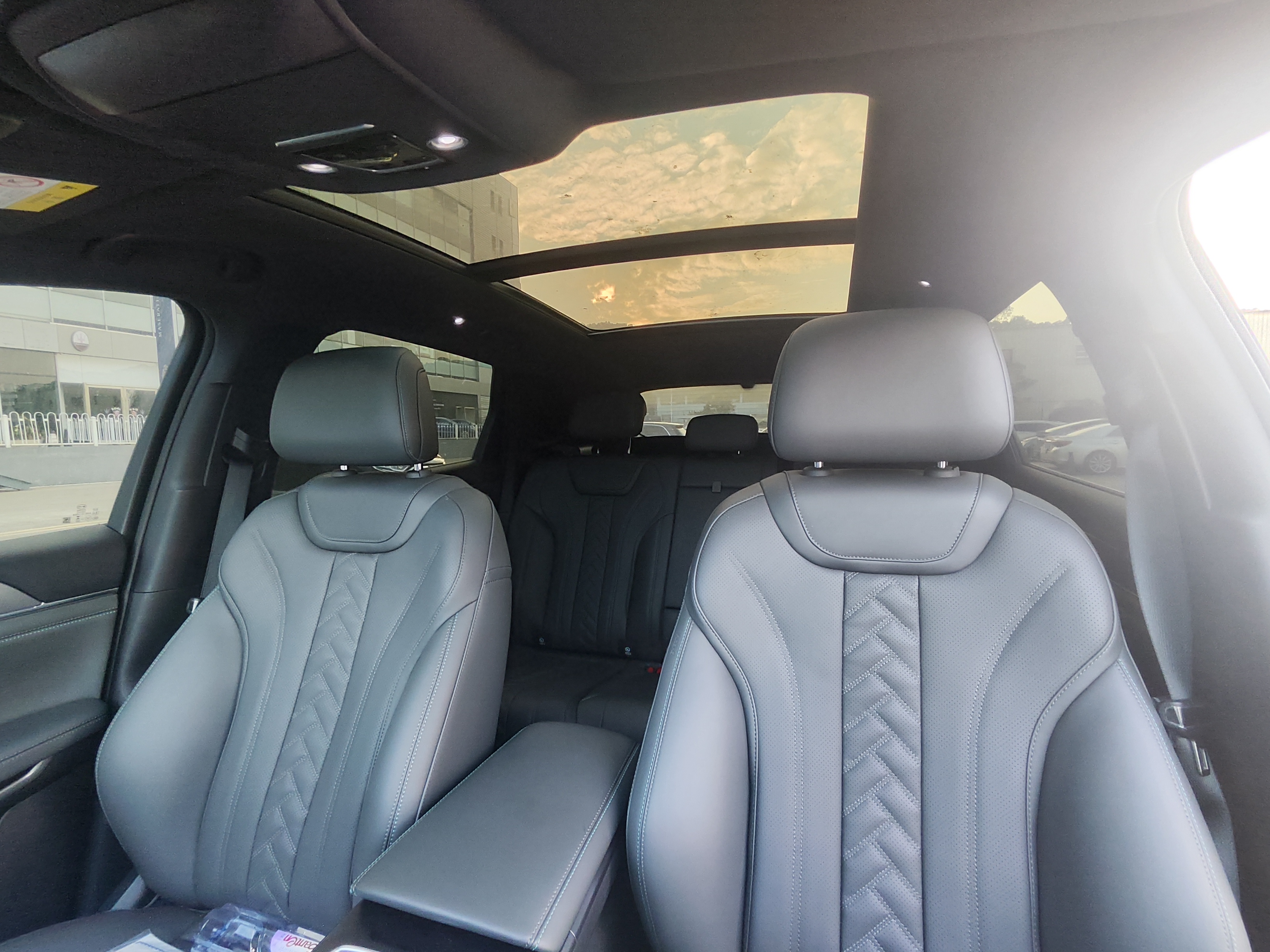 BYD SongL DM-i 2025 #13 BYD SongL DM-i 2025 immagine di auto #13