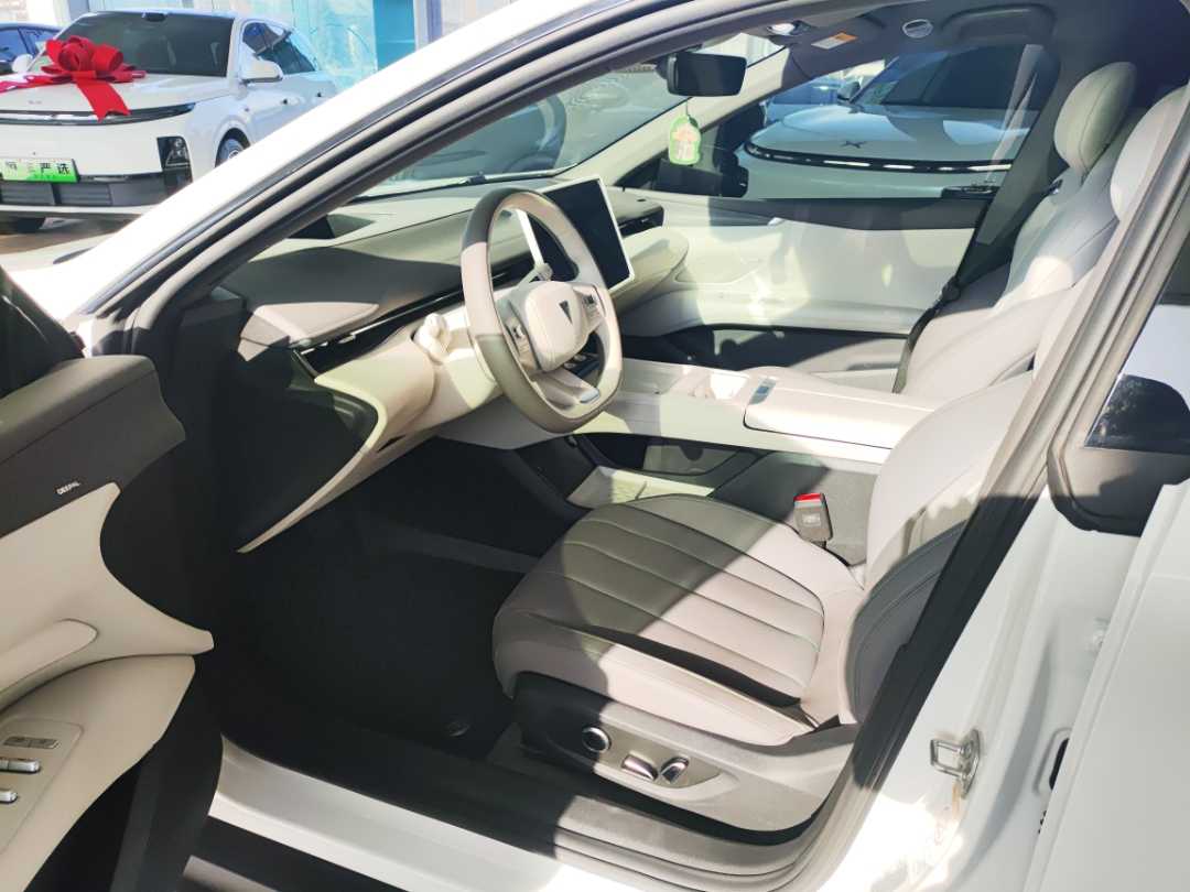 Deepal L07 2025 car image #13