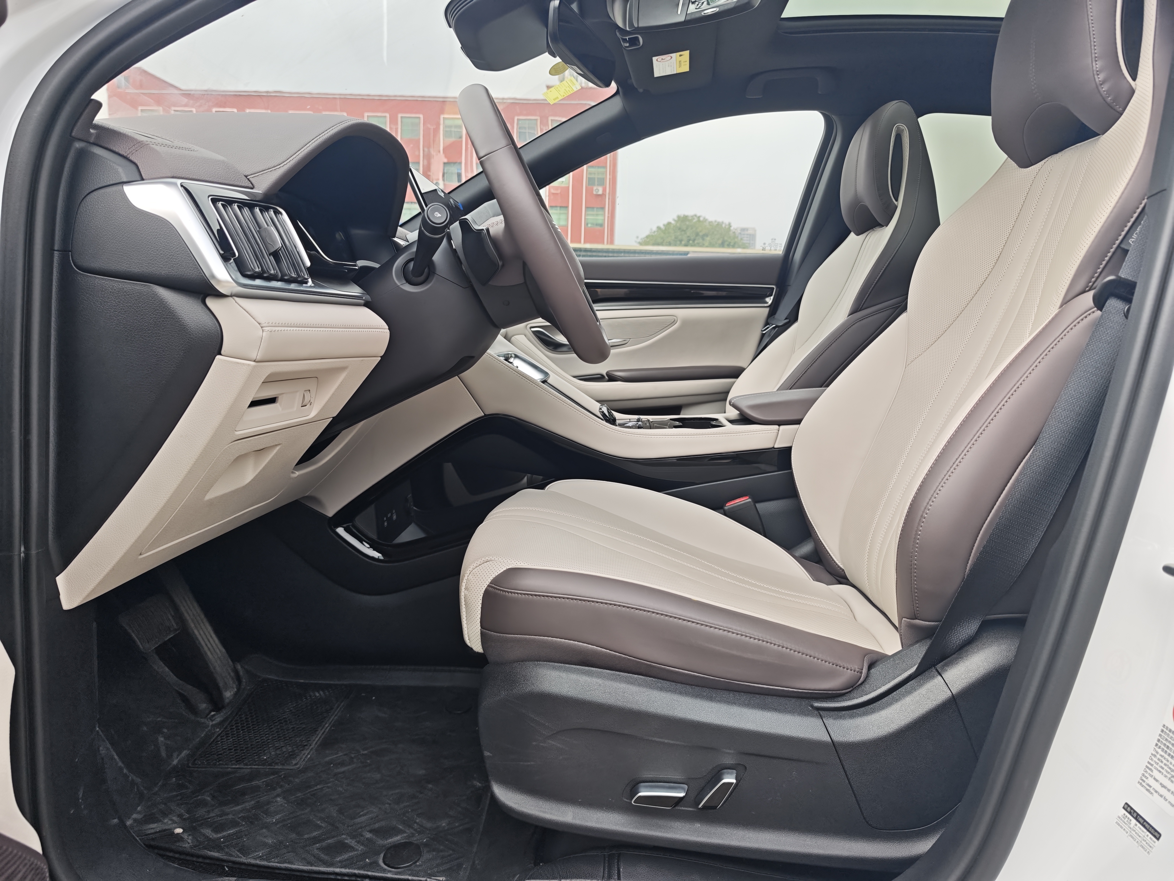 BYD Song Plus New Energy 2025 car image #13