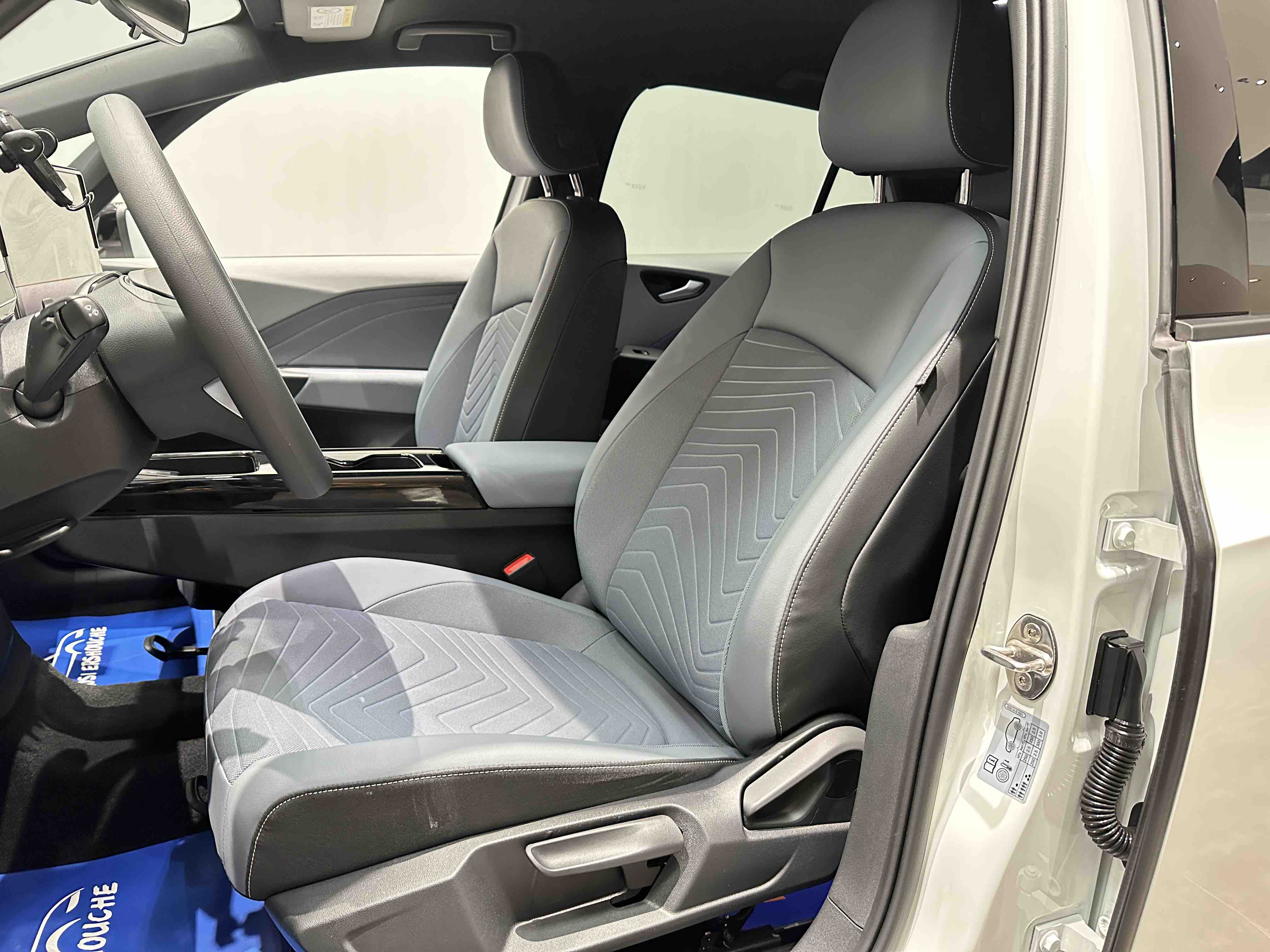 Volkswagen ID.3 2025 car image #13