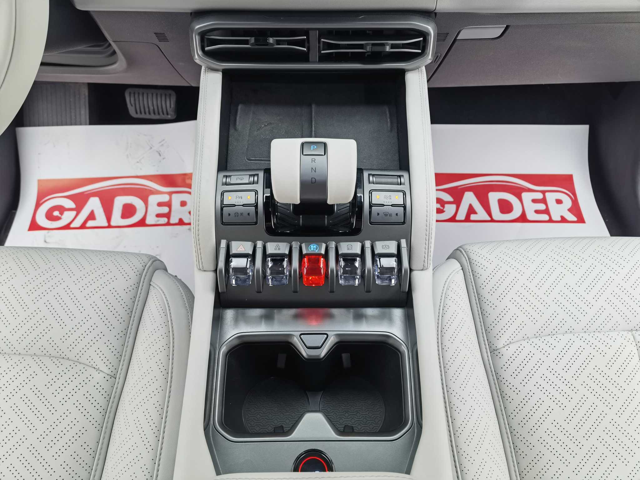 FangChengBao Tiger 3 2025 car image #13