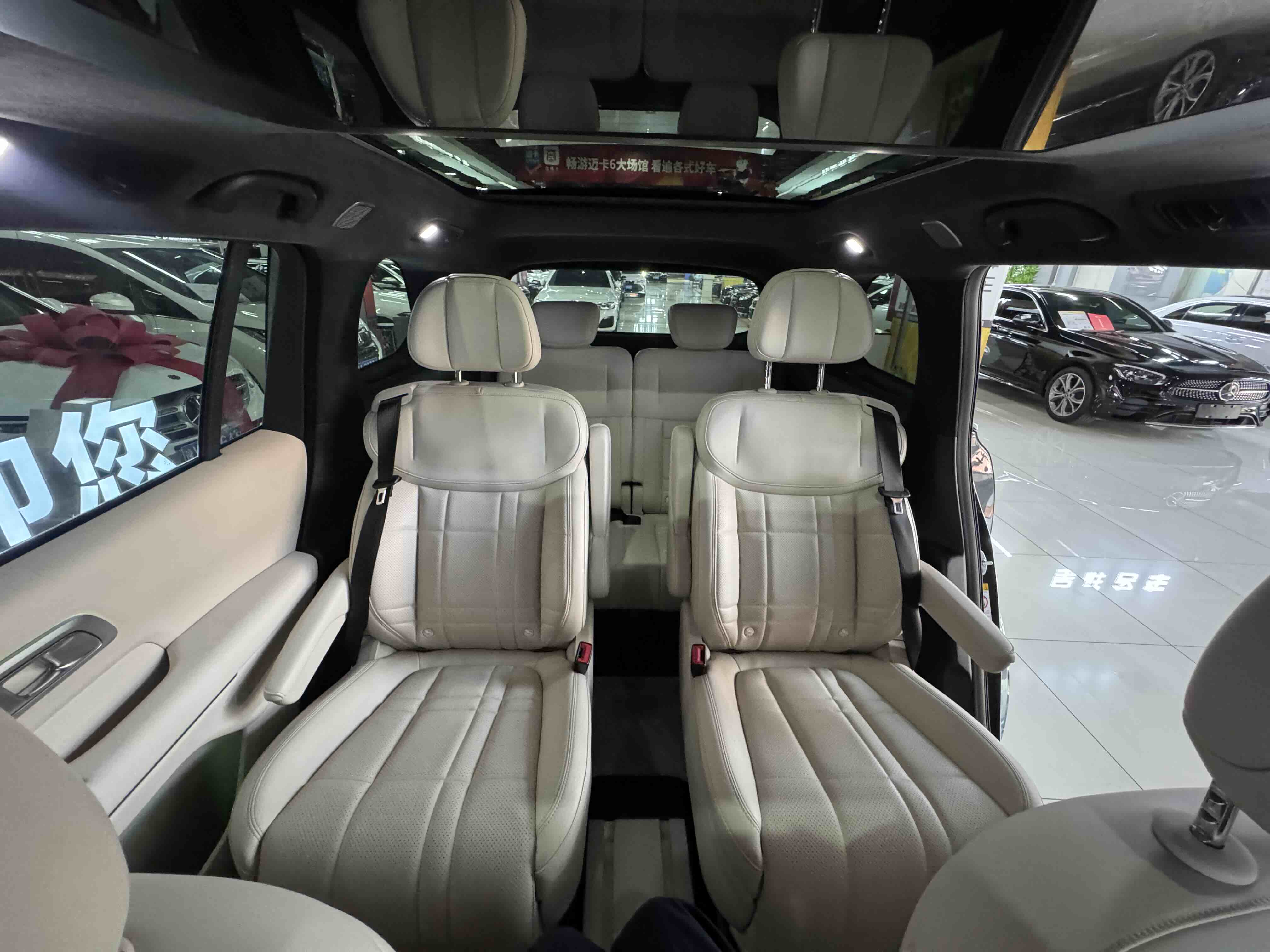 Deepal S09 2025 car image #13