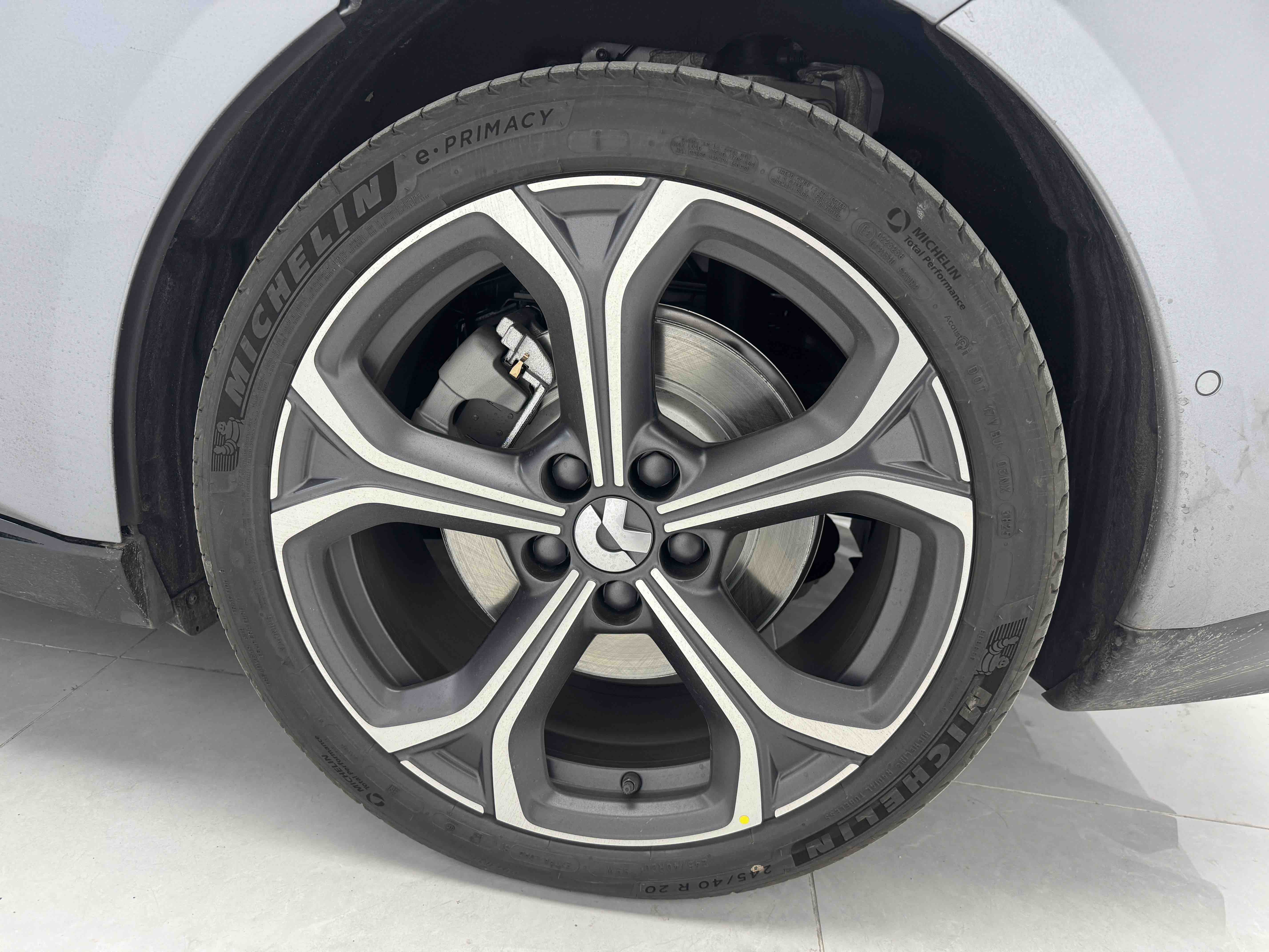 NIO ET5T 2025 car image #13