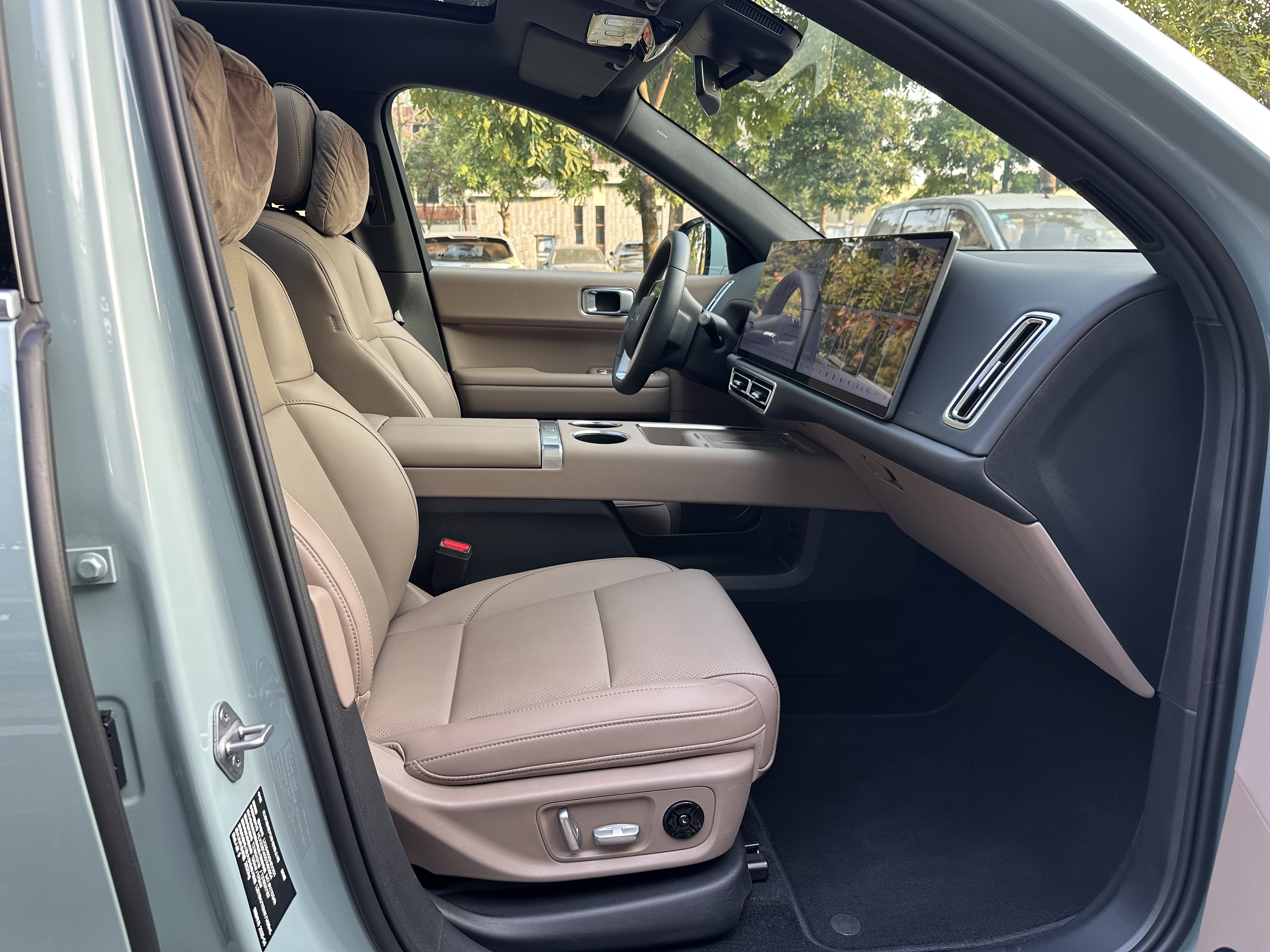 Li L6 2025 imagen de coche #13