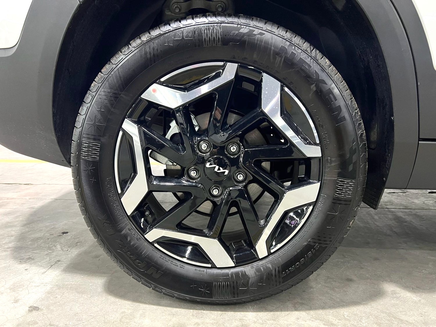 Kia Seltos 2025 imagen de coche #13