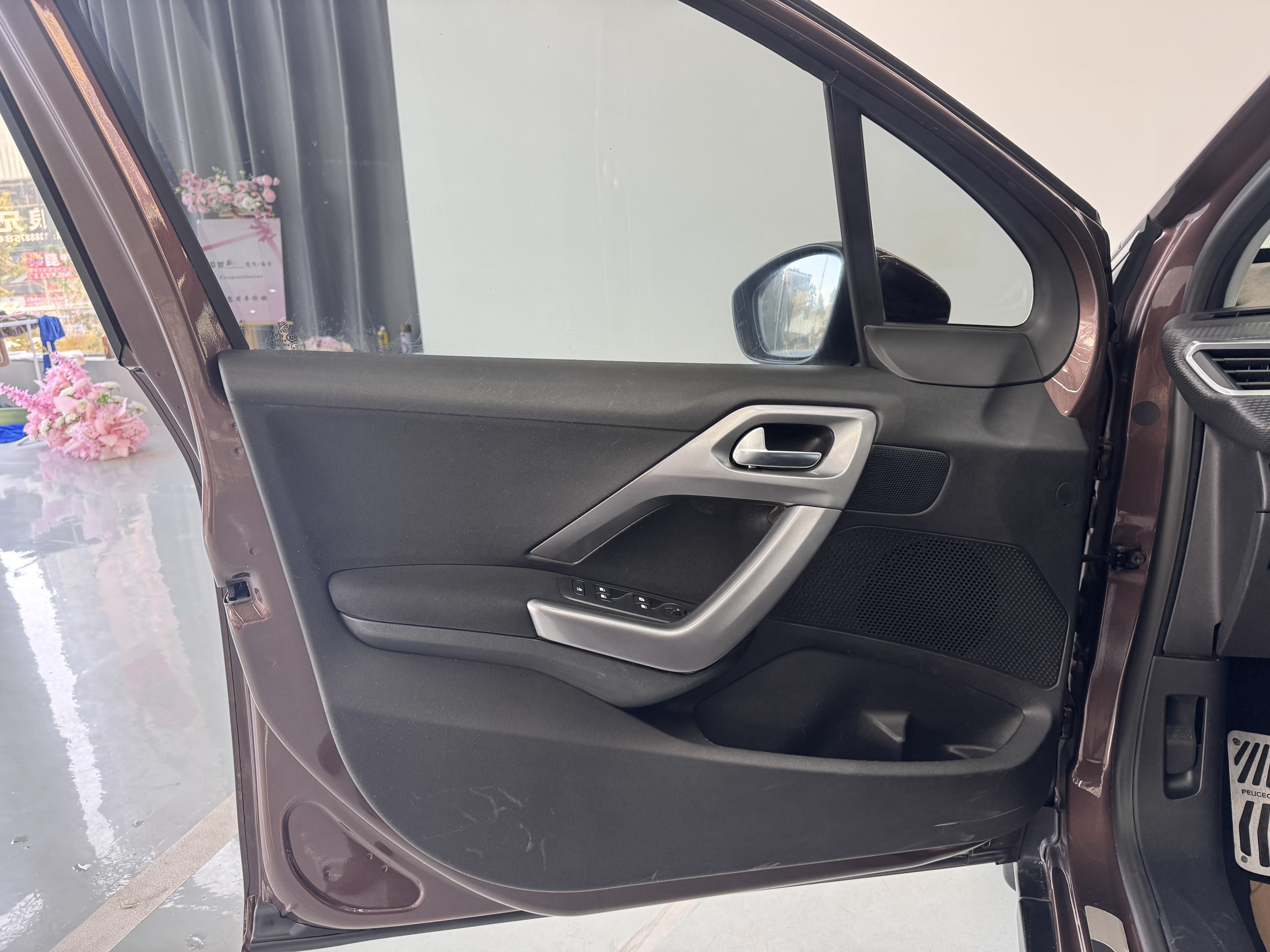 Peugeot 2008 2014 car image #13