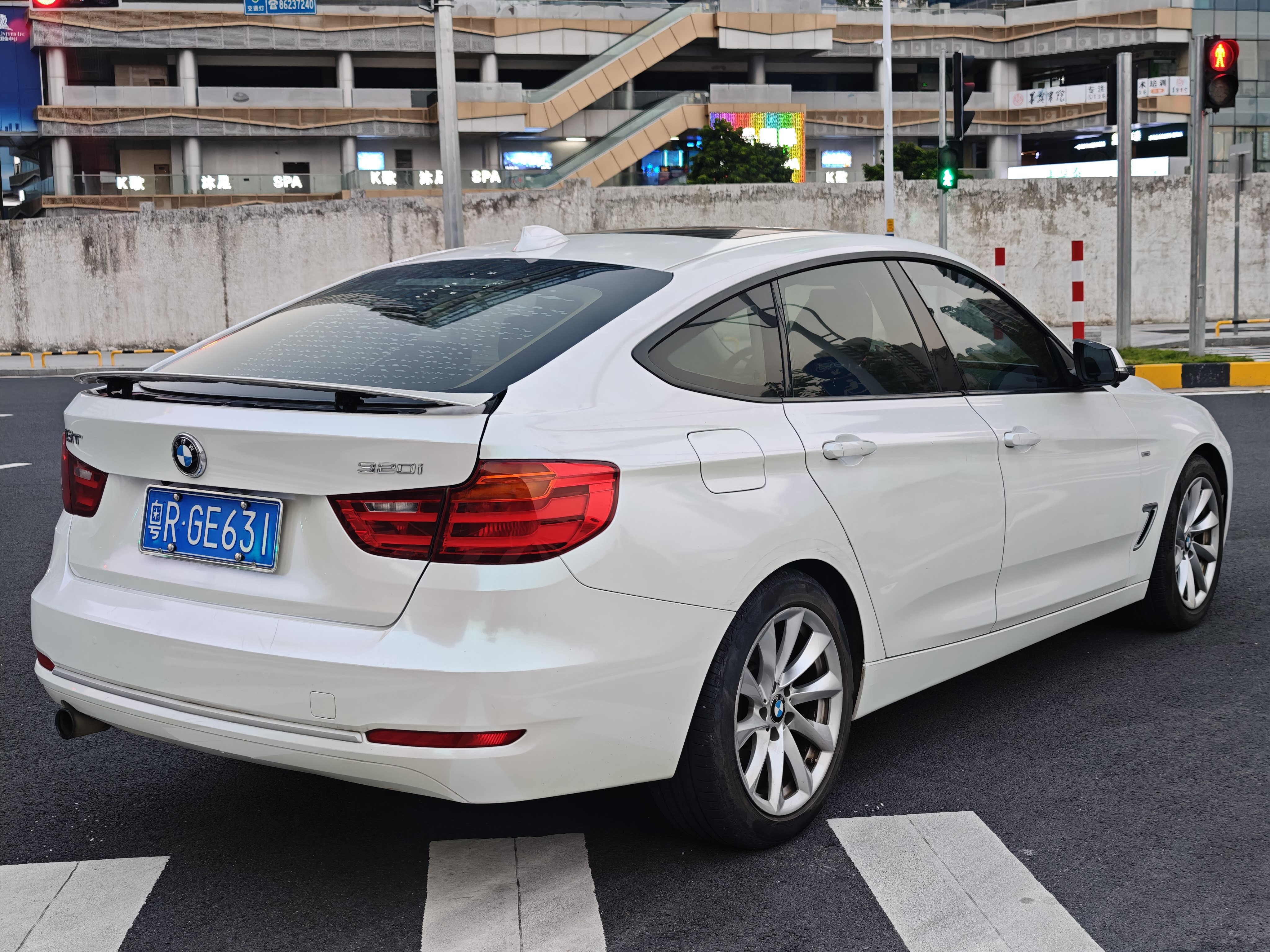 BMW 3 Series GT 2014 immagine di auto #13