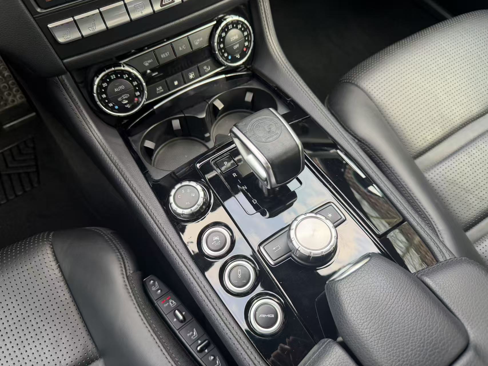 Mercedes-Benz CLS AMG 2016 car image #13