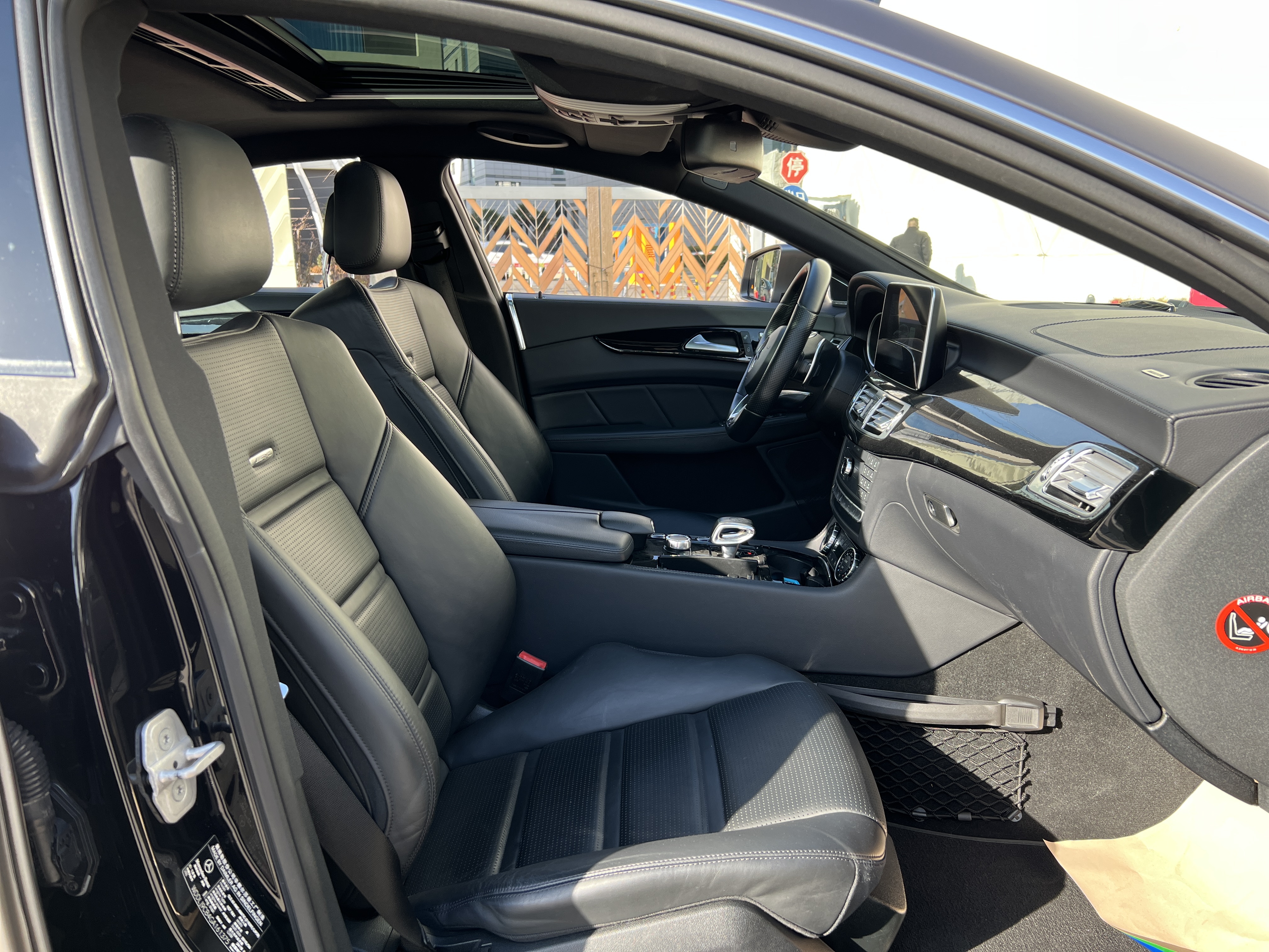 Mercedes-Benz CLS AMG 2017 car image #13