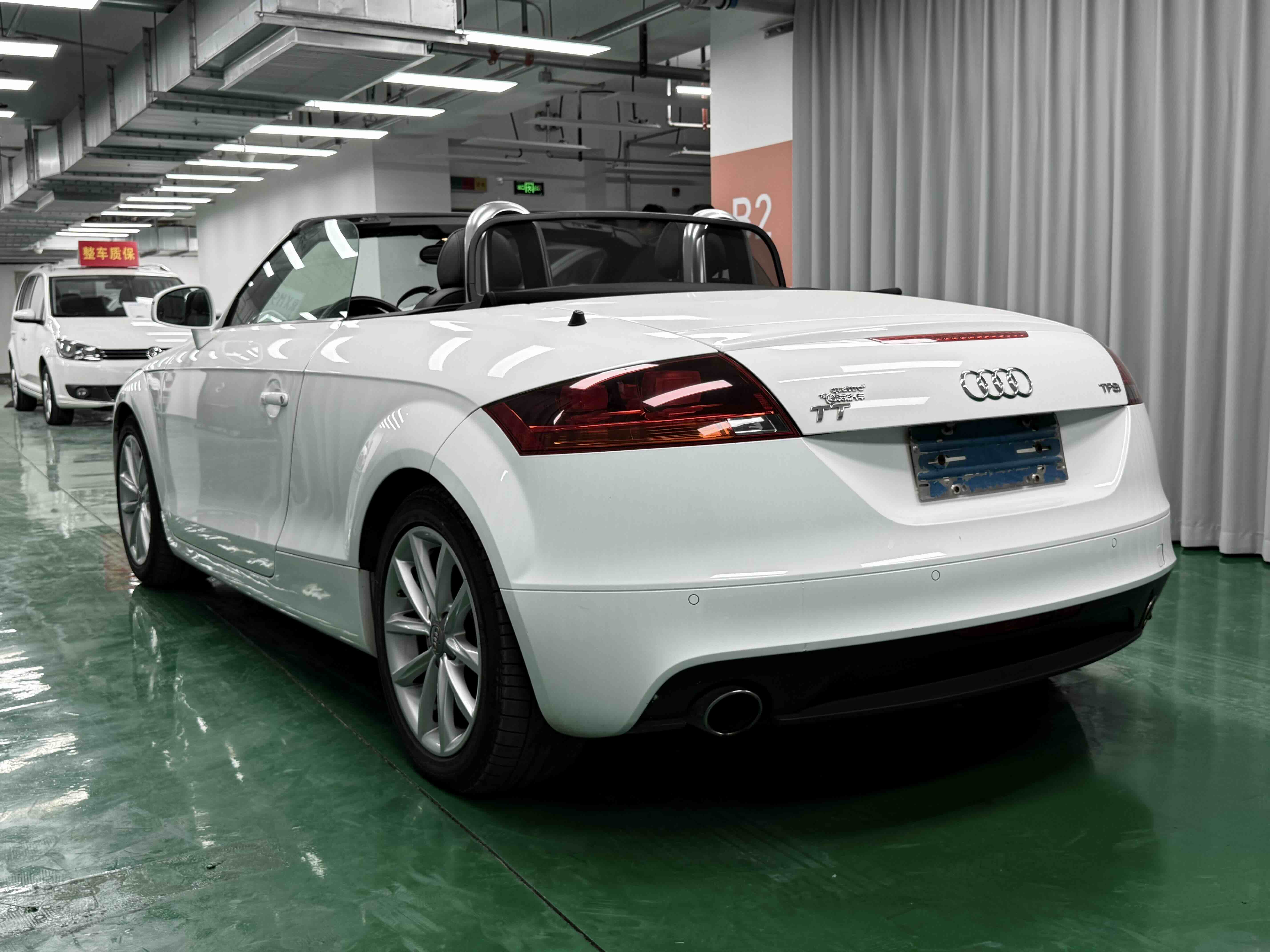 Audi TT 2011 #13 Audi TT 2011 car image #13