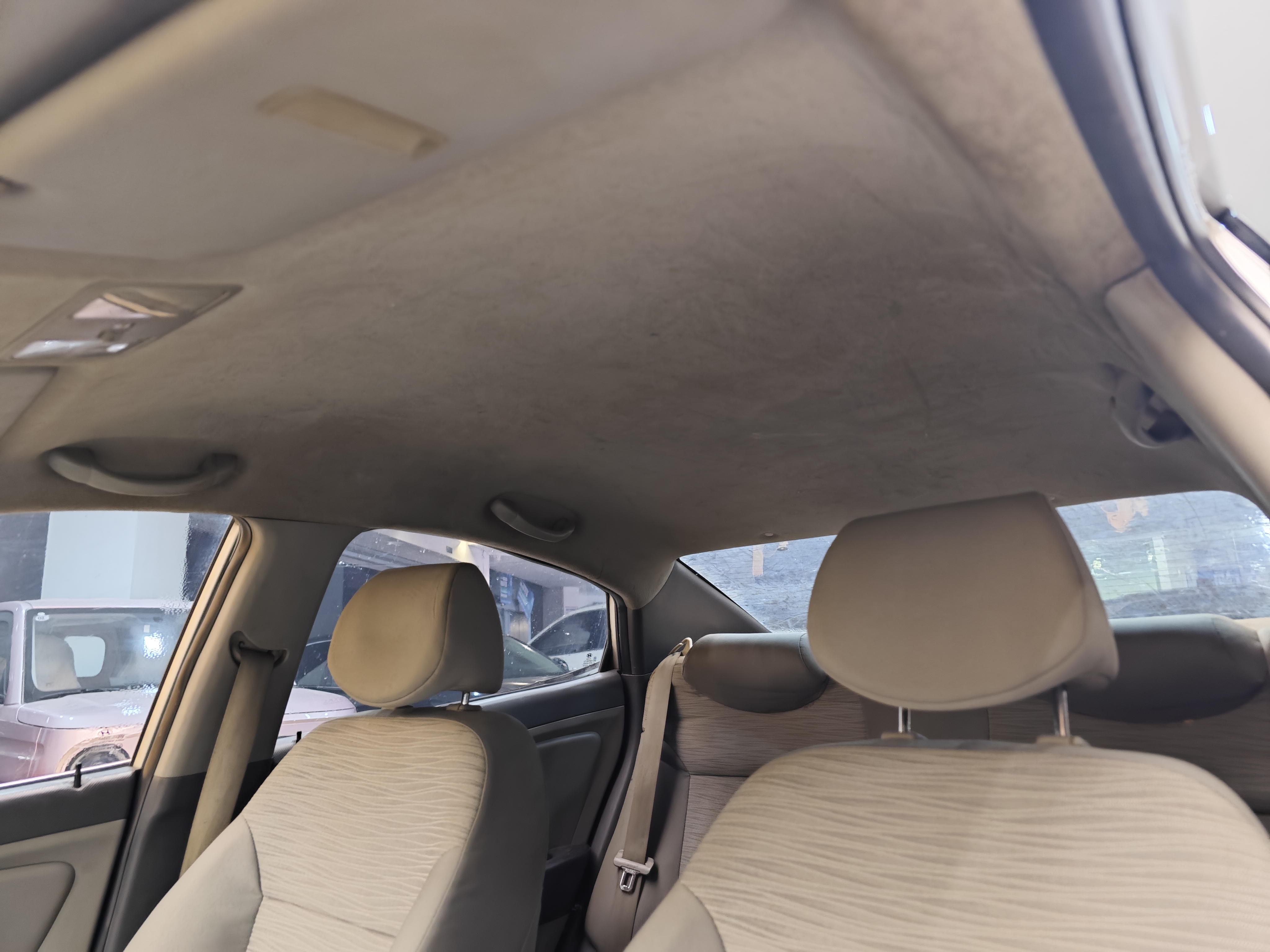 Hyundai Reina 2015 imagem de carro #13