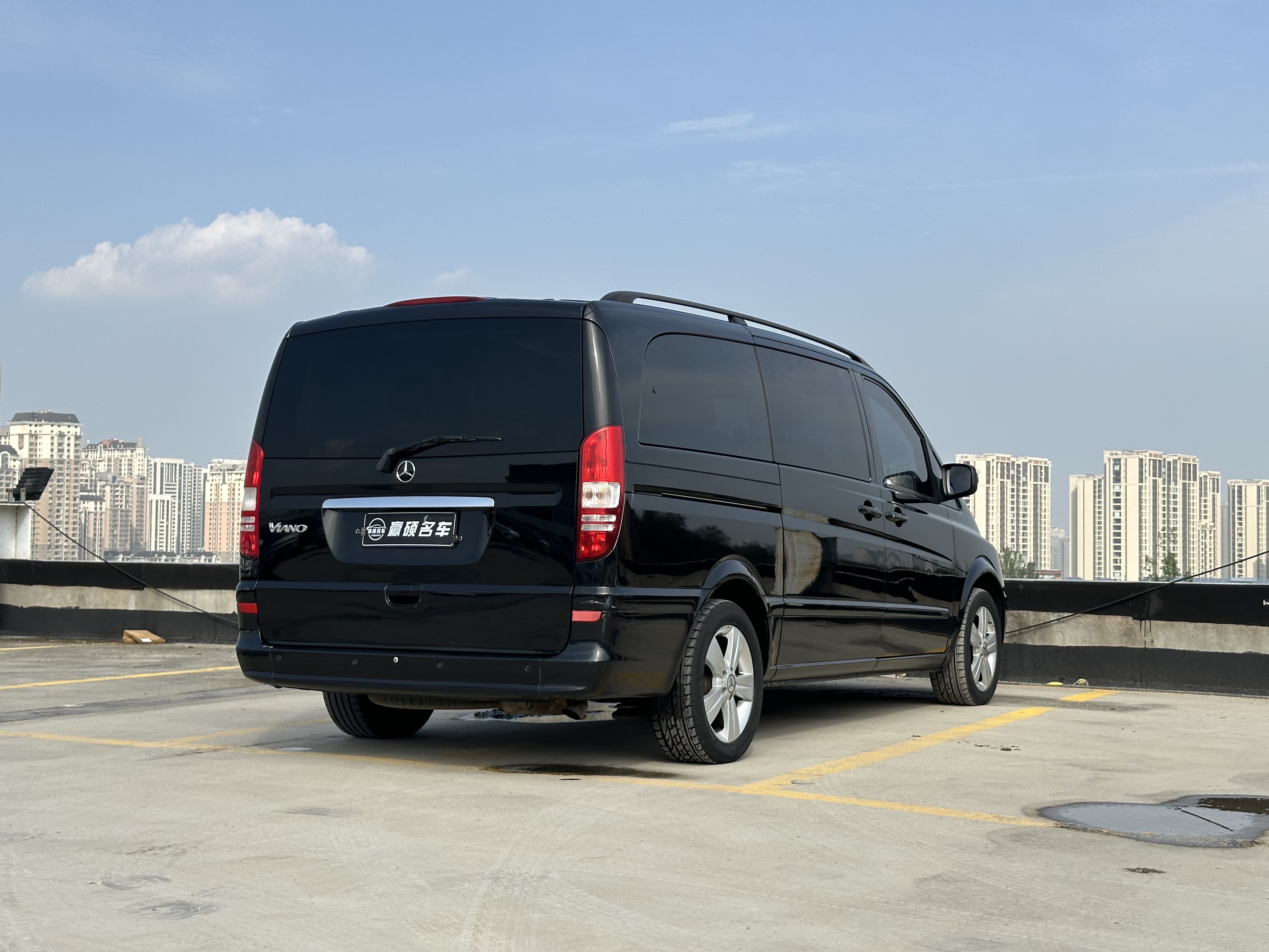 奔驰 唯雅诺 2011 汽车图片 #13