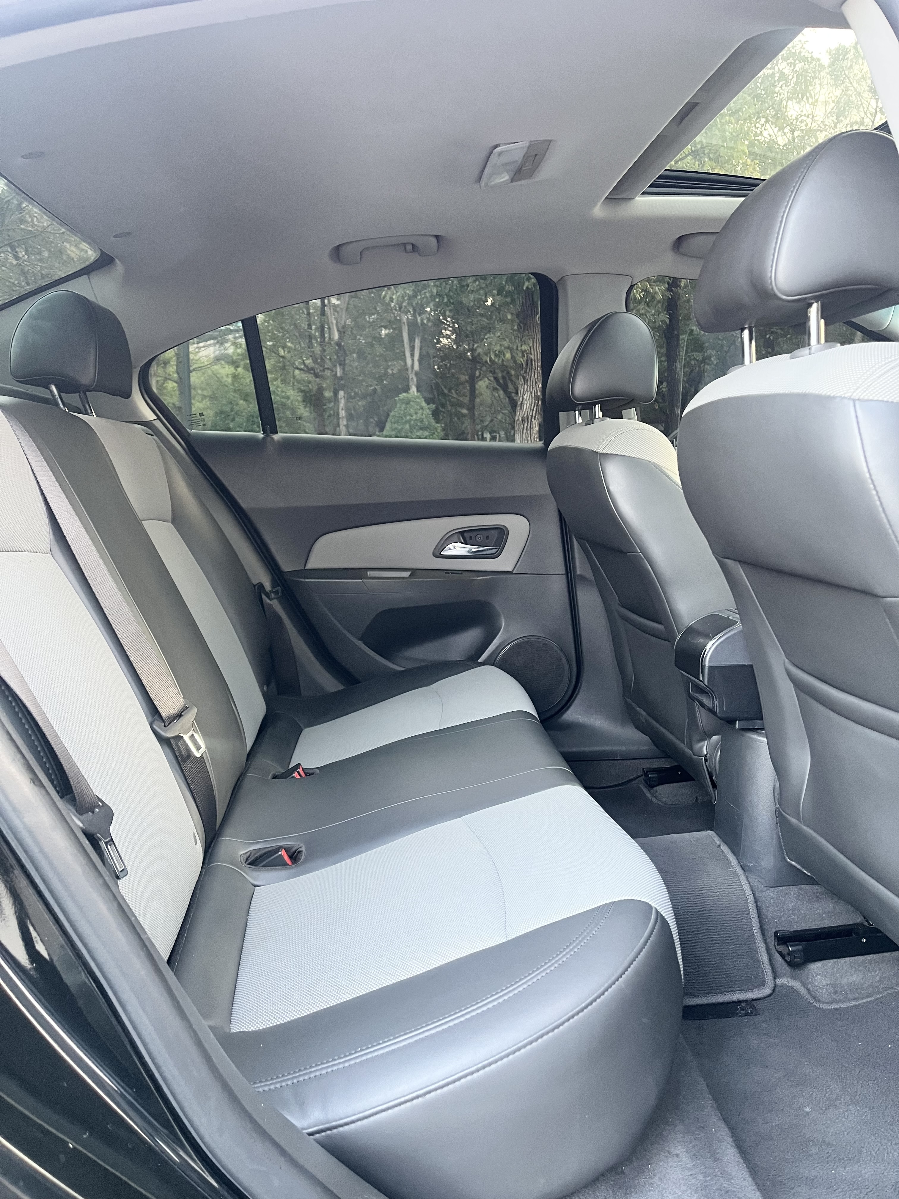 Chevrolet Cruze 2013 immagine di auto #13