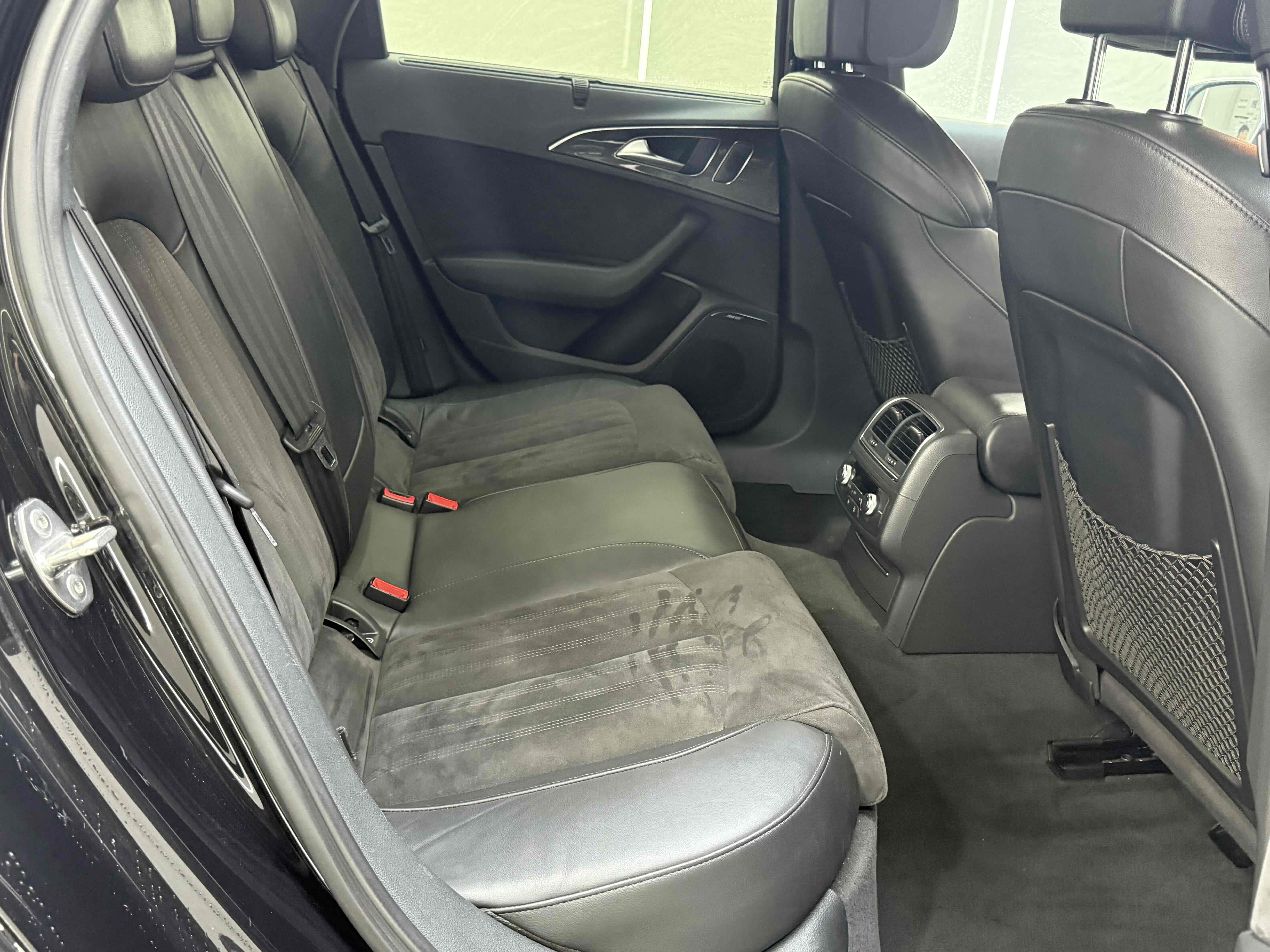 Audi S6 2013 car image #13