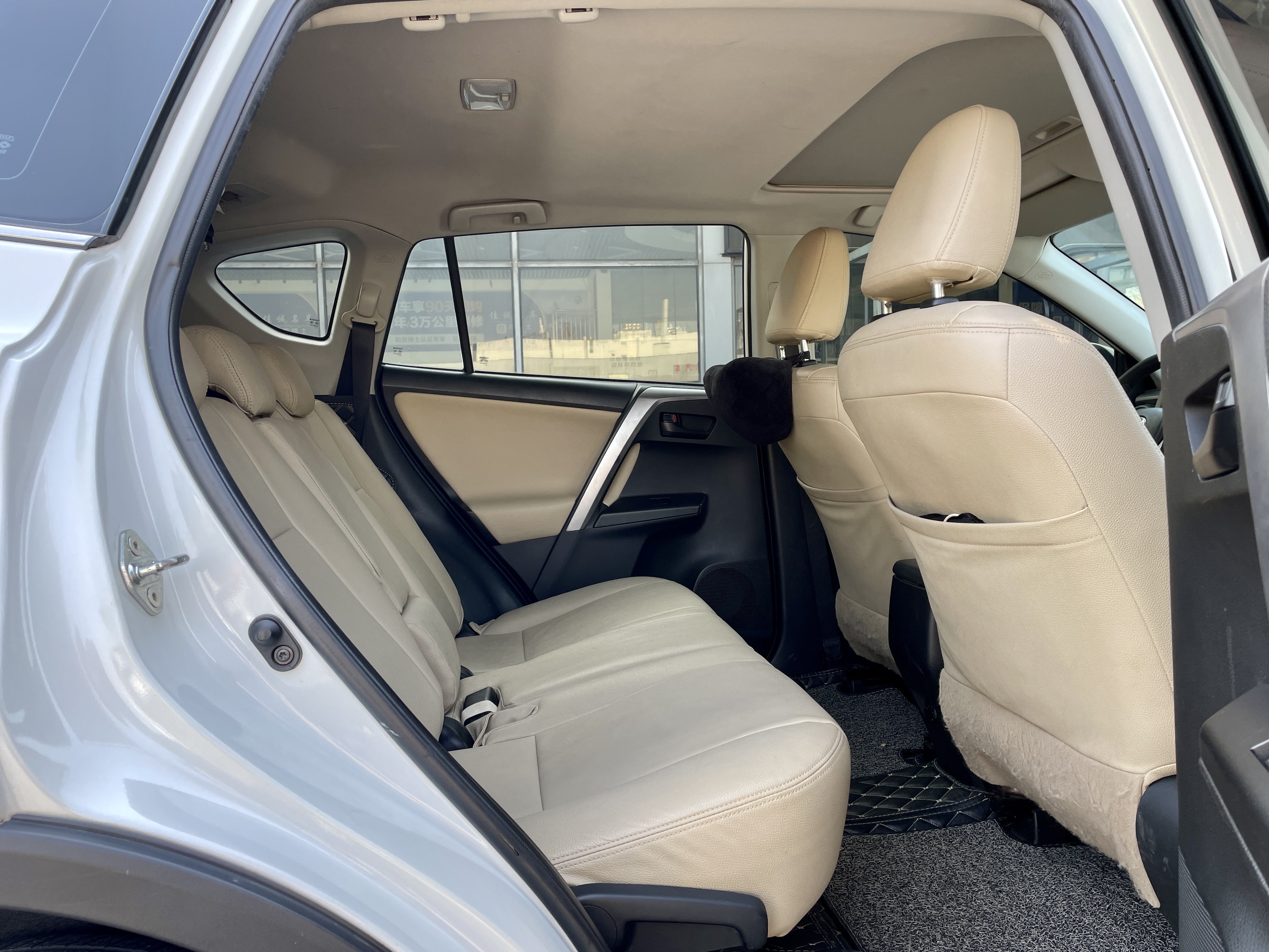 Toyota RAV4 2018 #13 Toyota RAV4 2018 car image #13