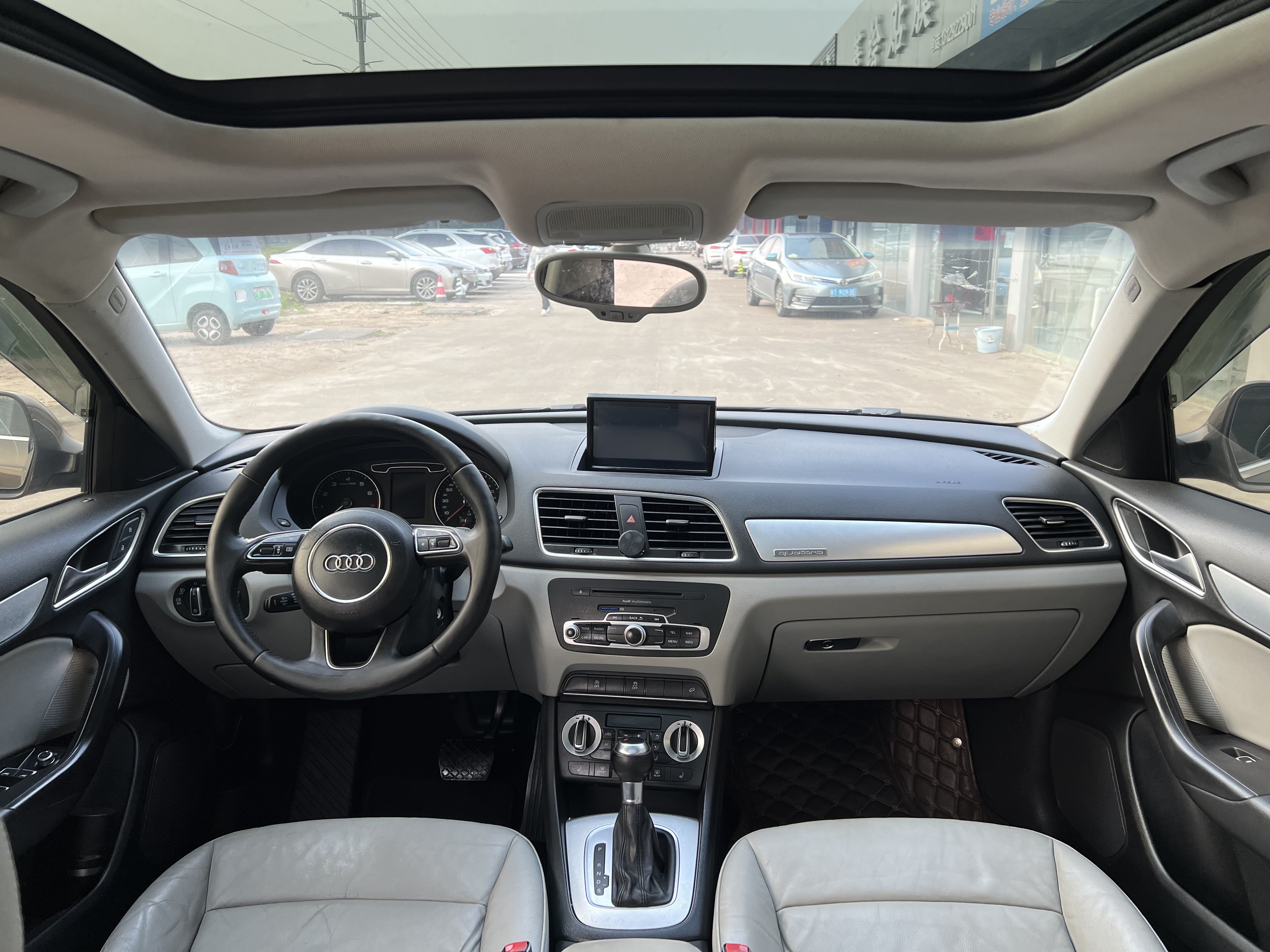 Audi Q3 (Imported) 2013 car image #13