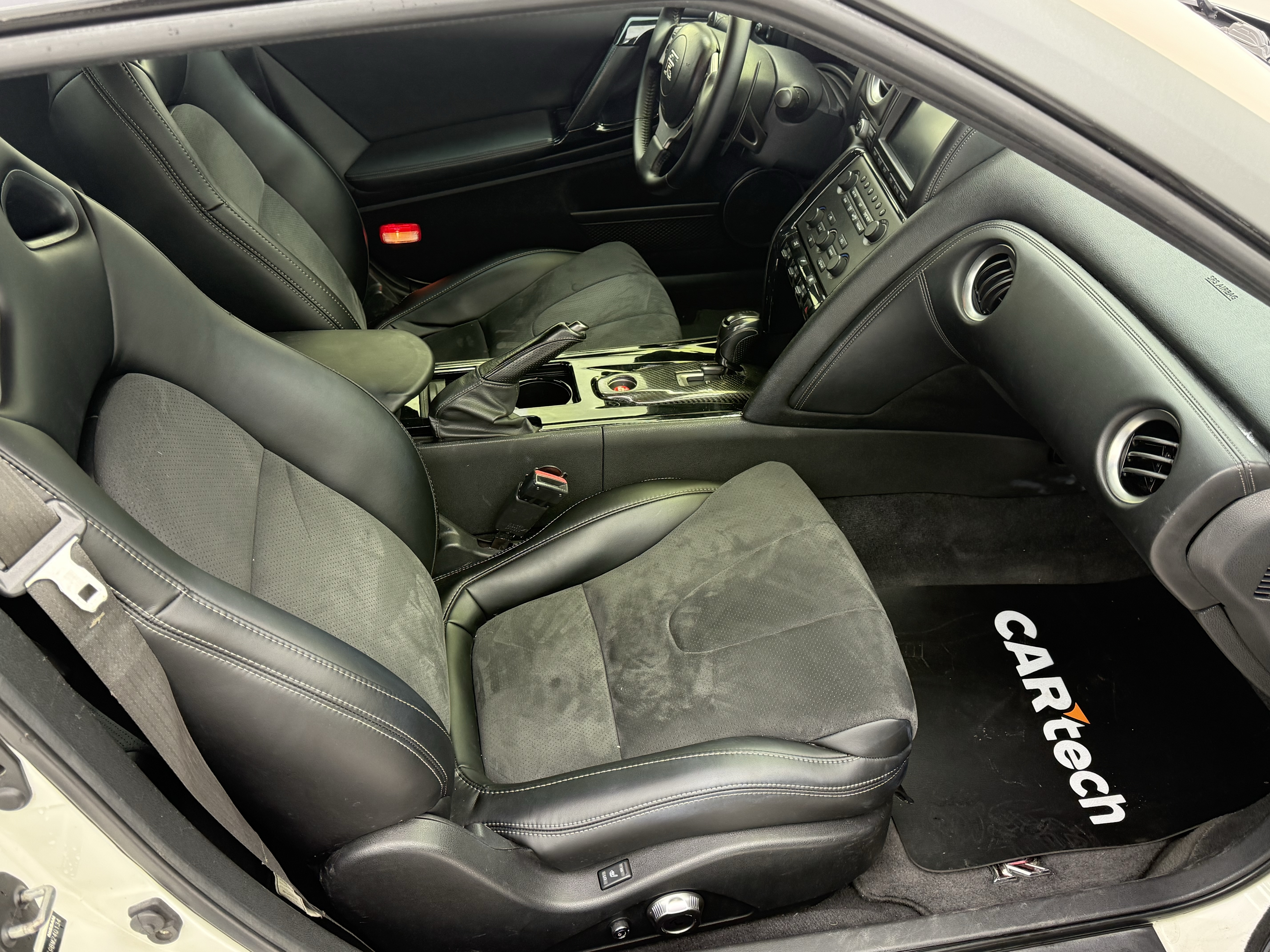 日产 日产GT-R 2010 汽车图片 #13