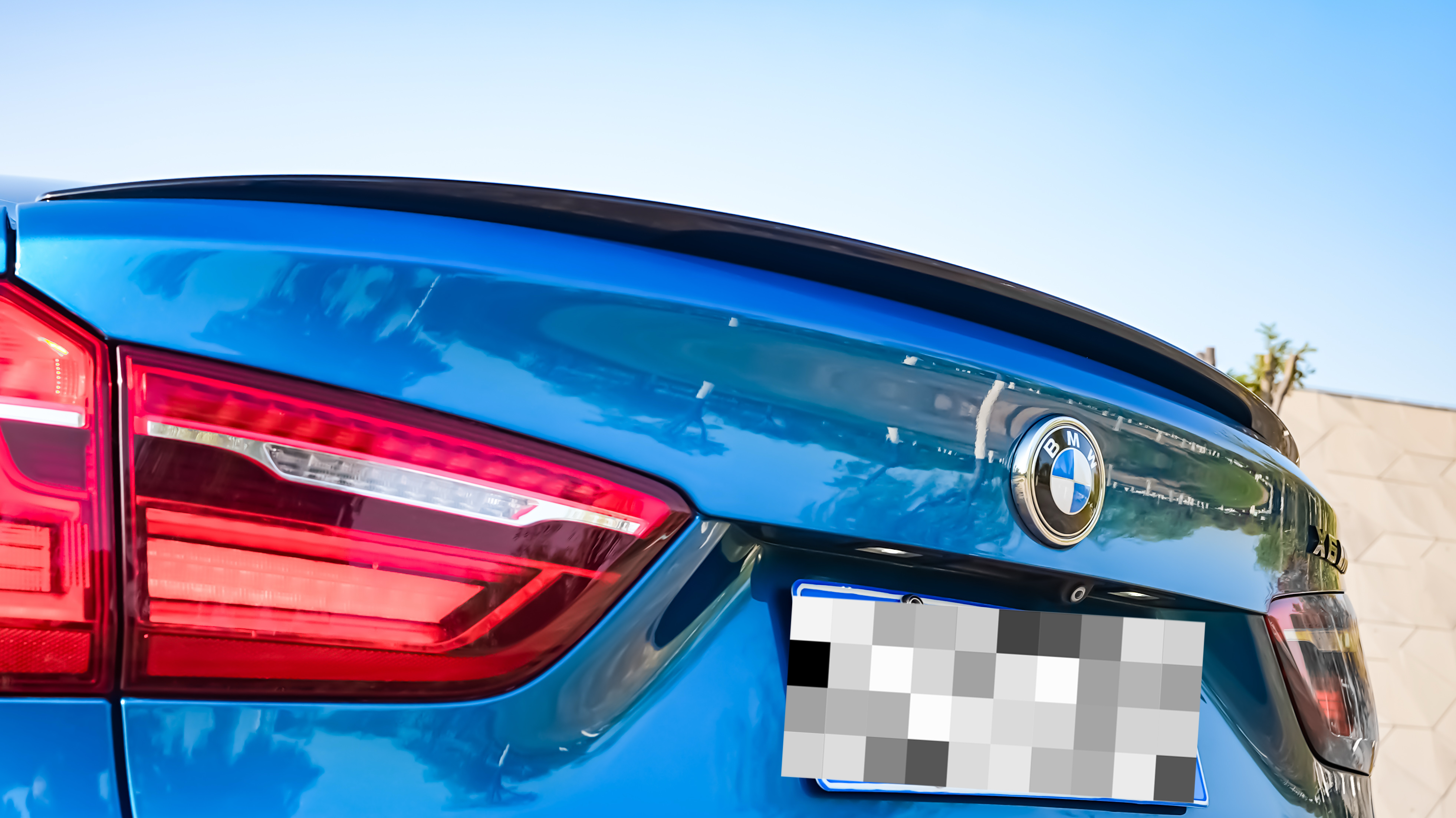 BMW X6 M 2016 car image #13