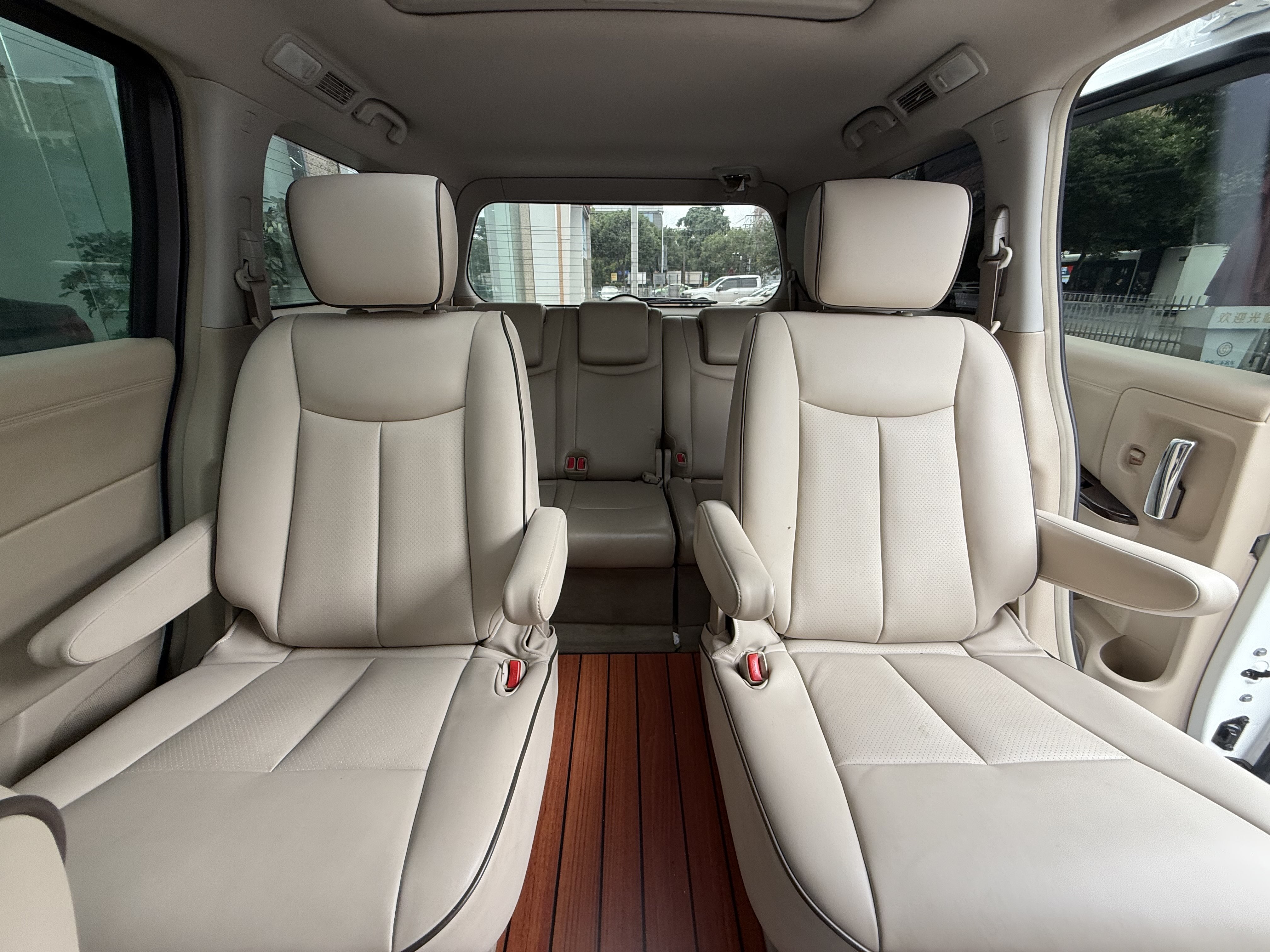 Nissan Quest 2017 imagen de coche #13