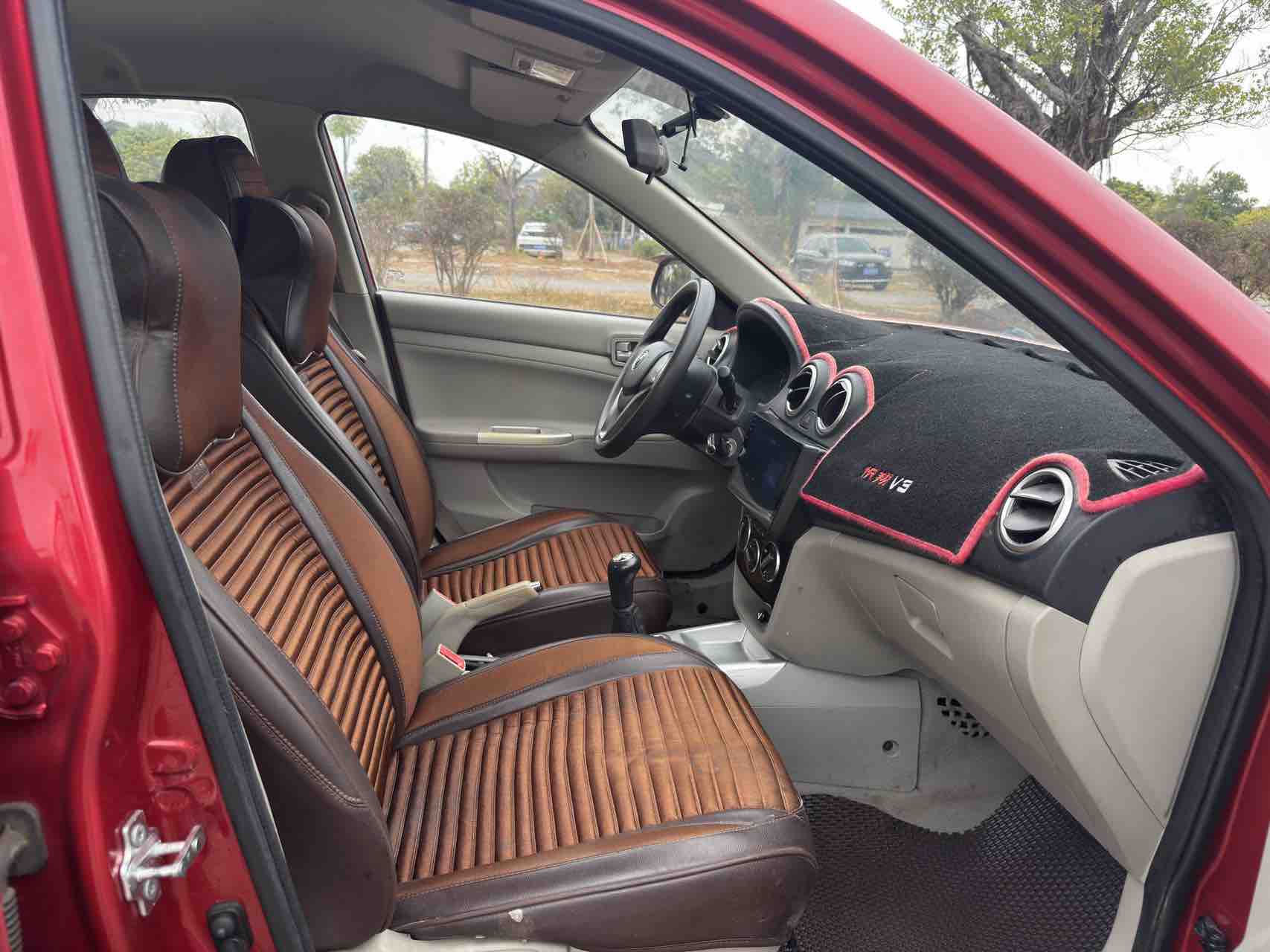 Changan Alsvin V3 2017 immagine di auto #13