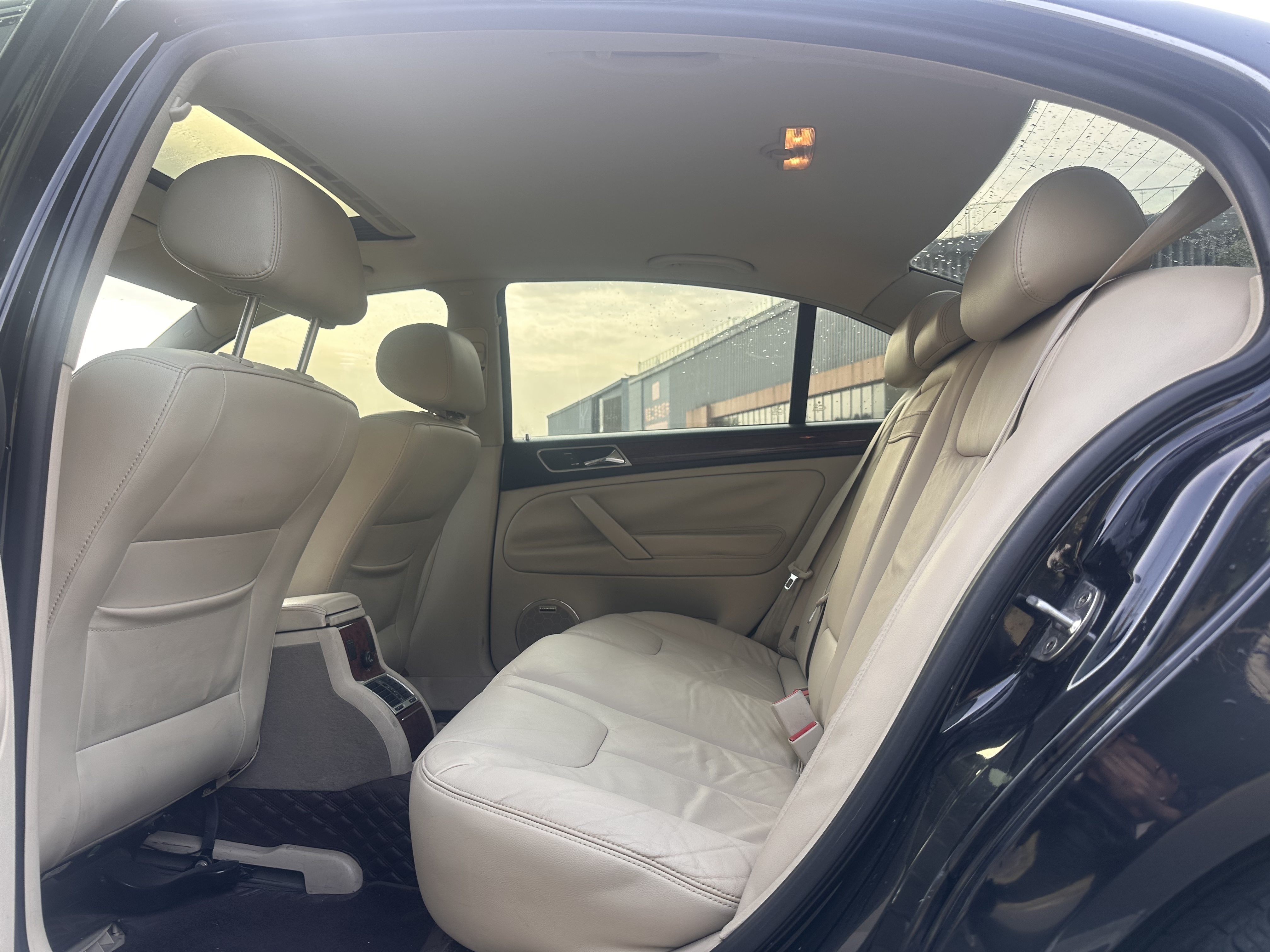 Volkswagen Passat Lingyu 2010 car image #13