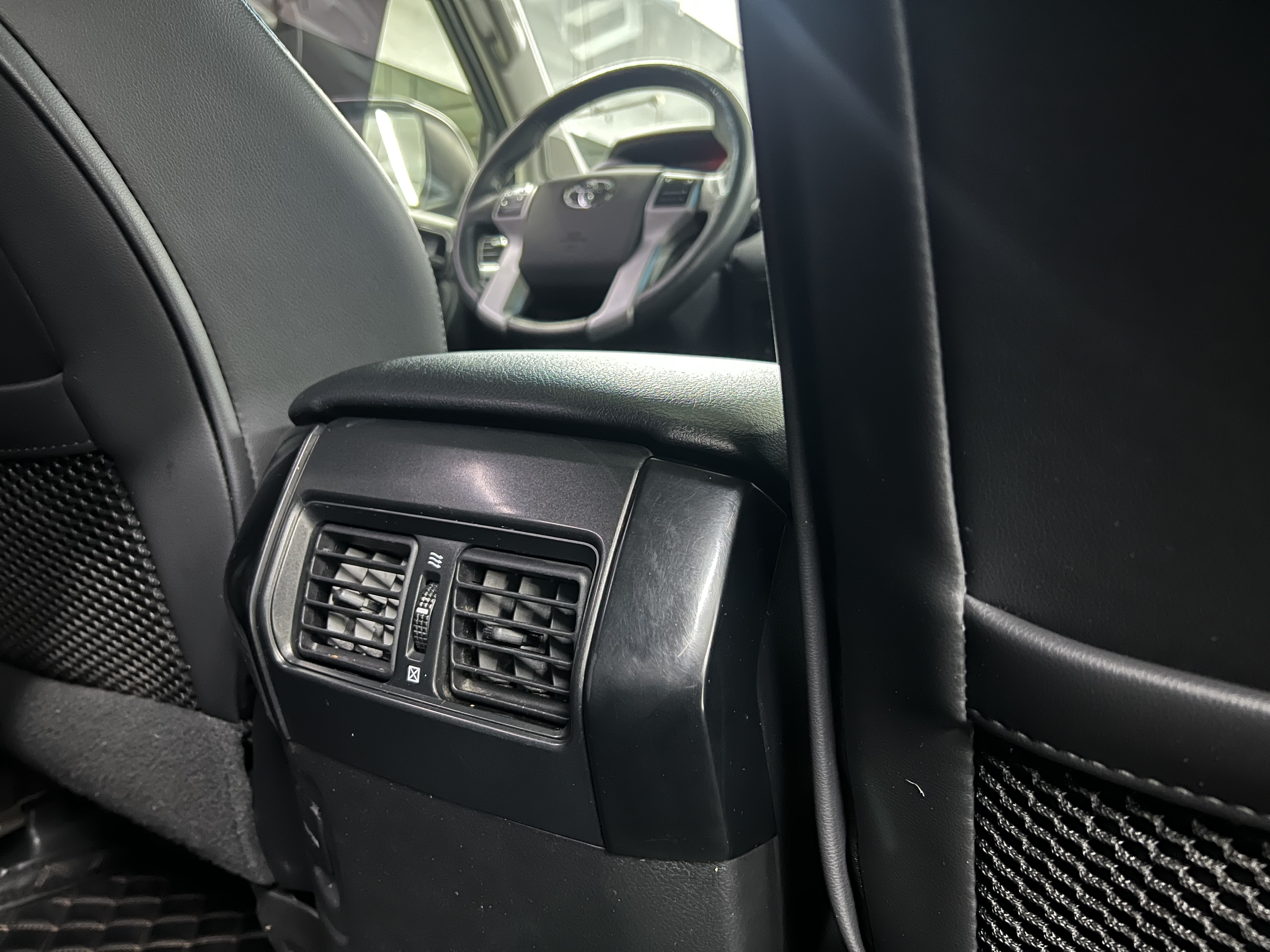 Toyota Land Cruiser Prado 2017 immagine di auto #13