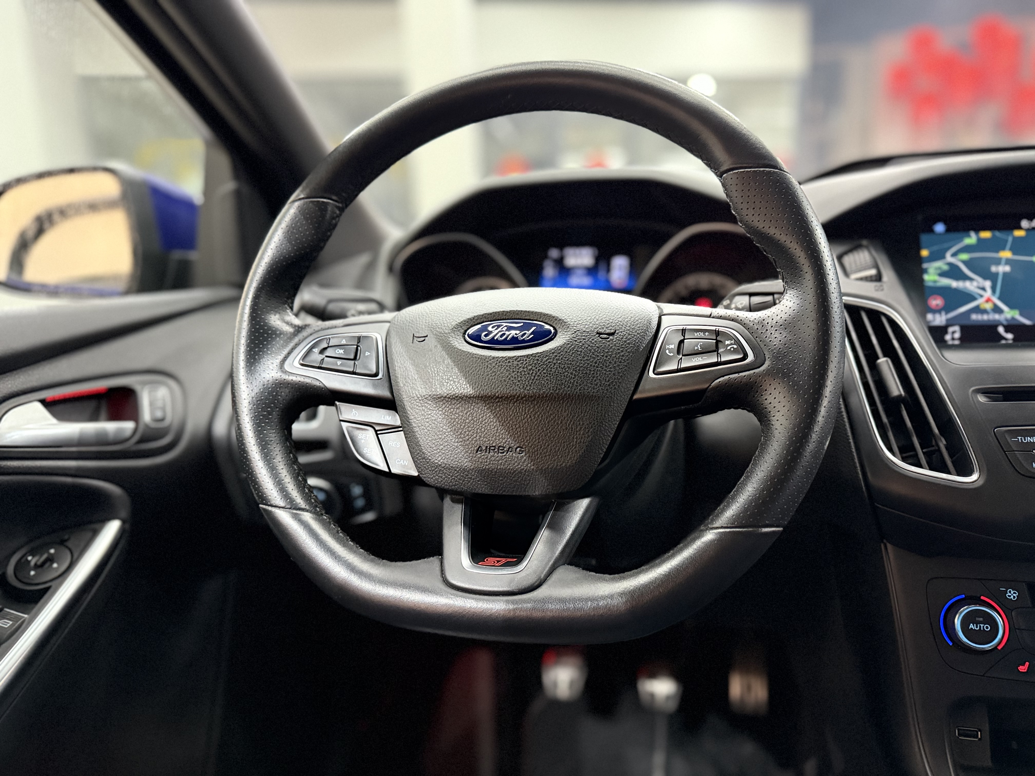 Ford Focus (Imported) 2017 car image #13