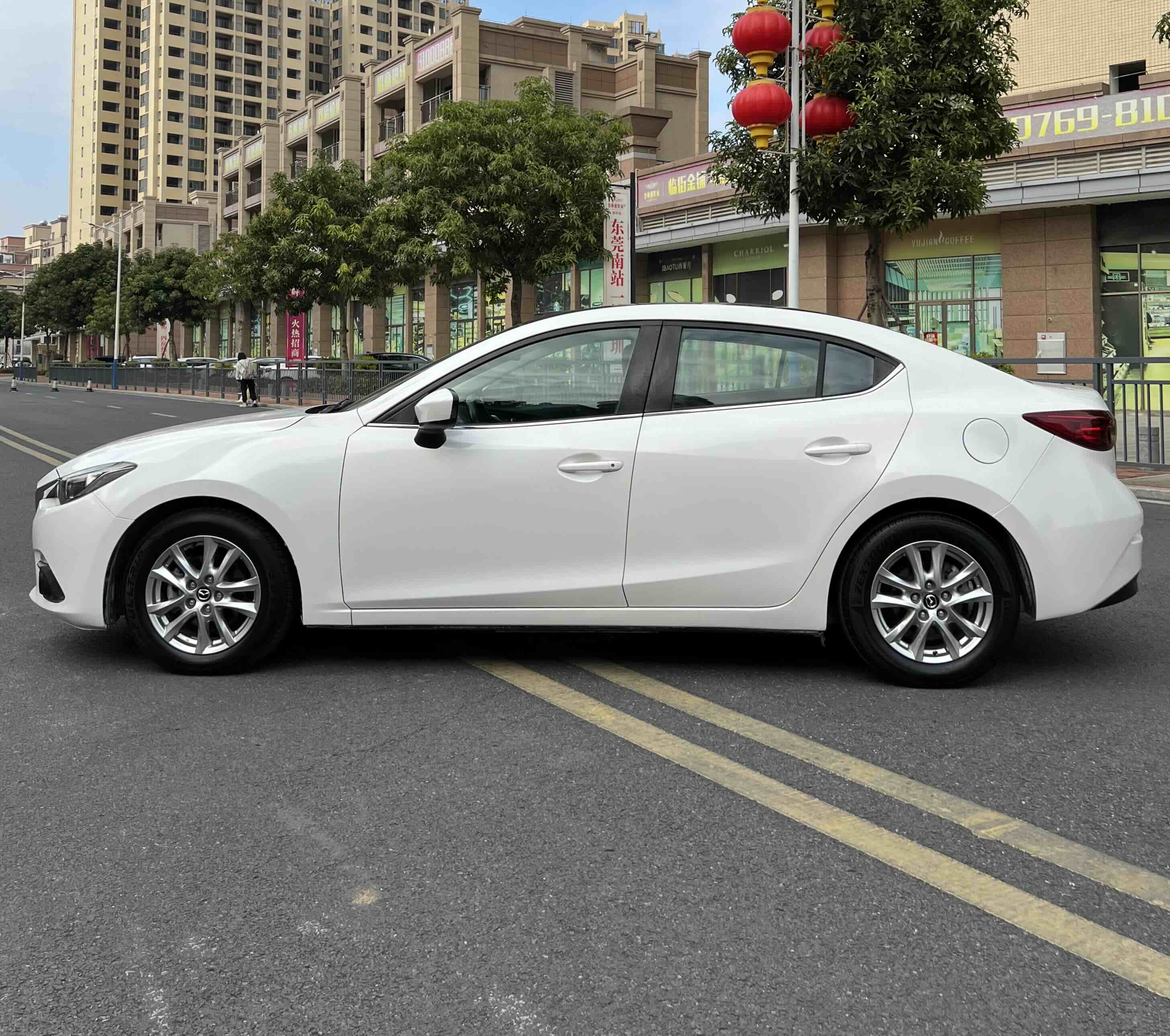 Mazda 3 Axela 2015 imagem de carro #13