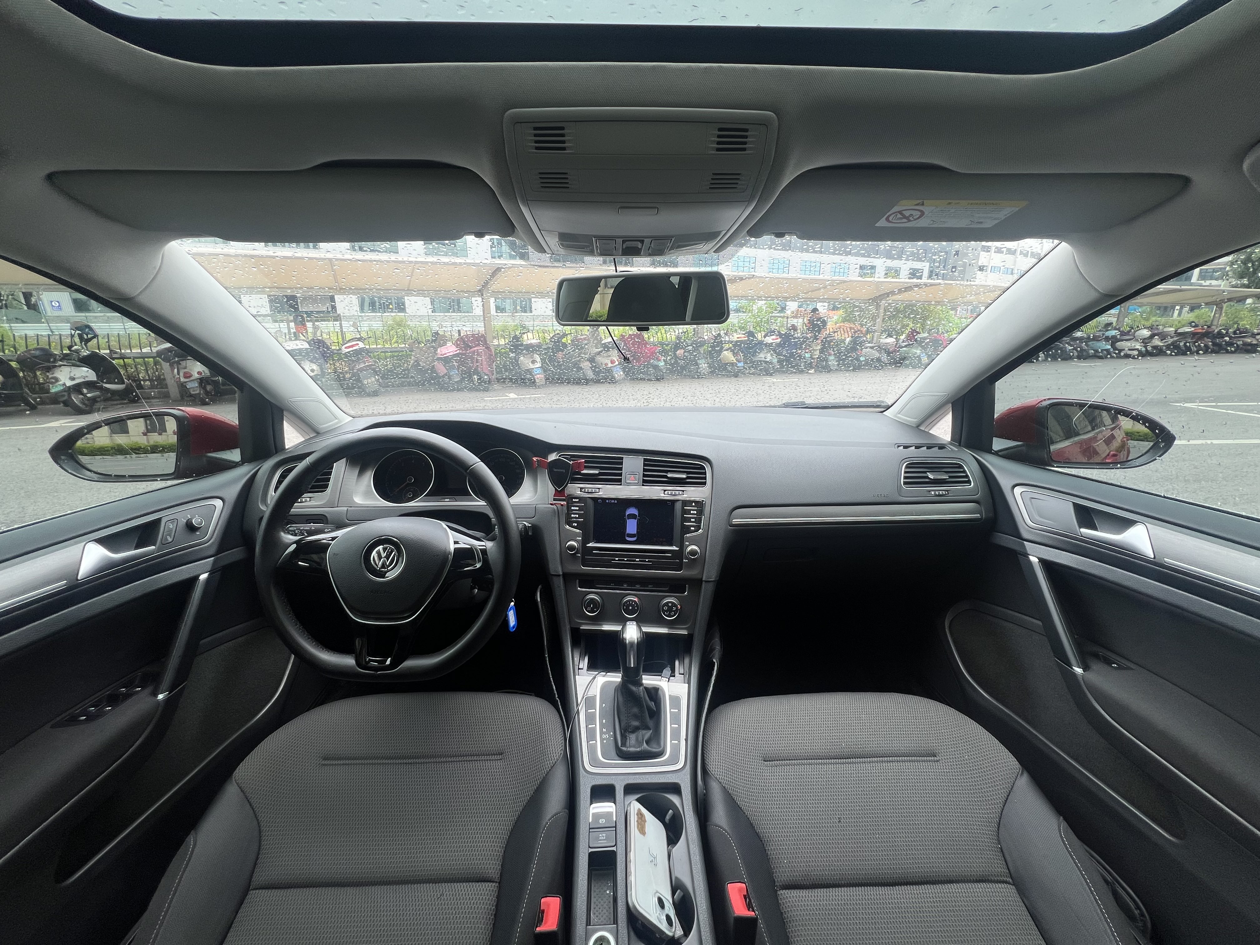 Volkswagen Golf 2016 car image #13