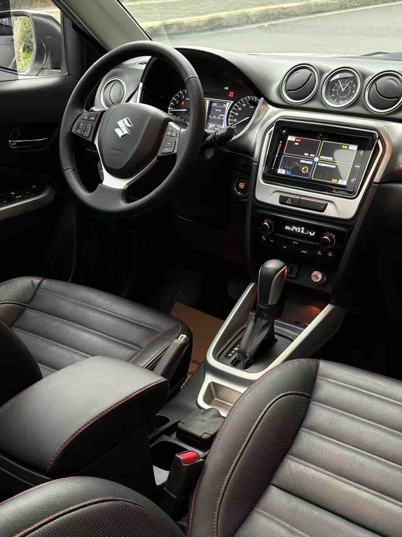 Suzuki Vitara 2016 image de voiture #13