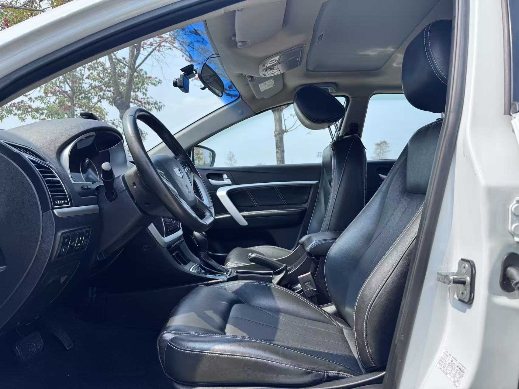 Emgrand 2016 #13 Emgrand 2016 car image #13