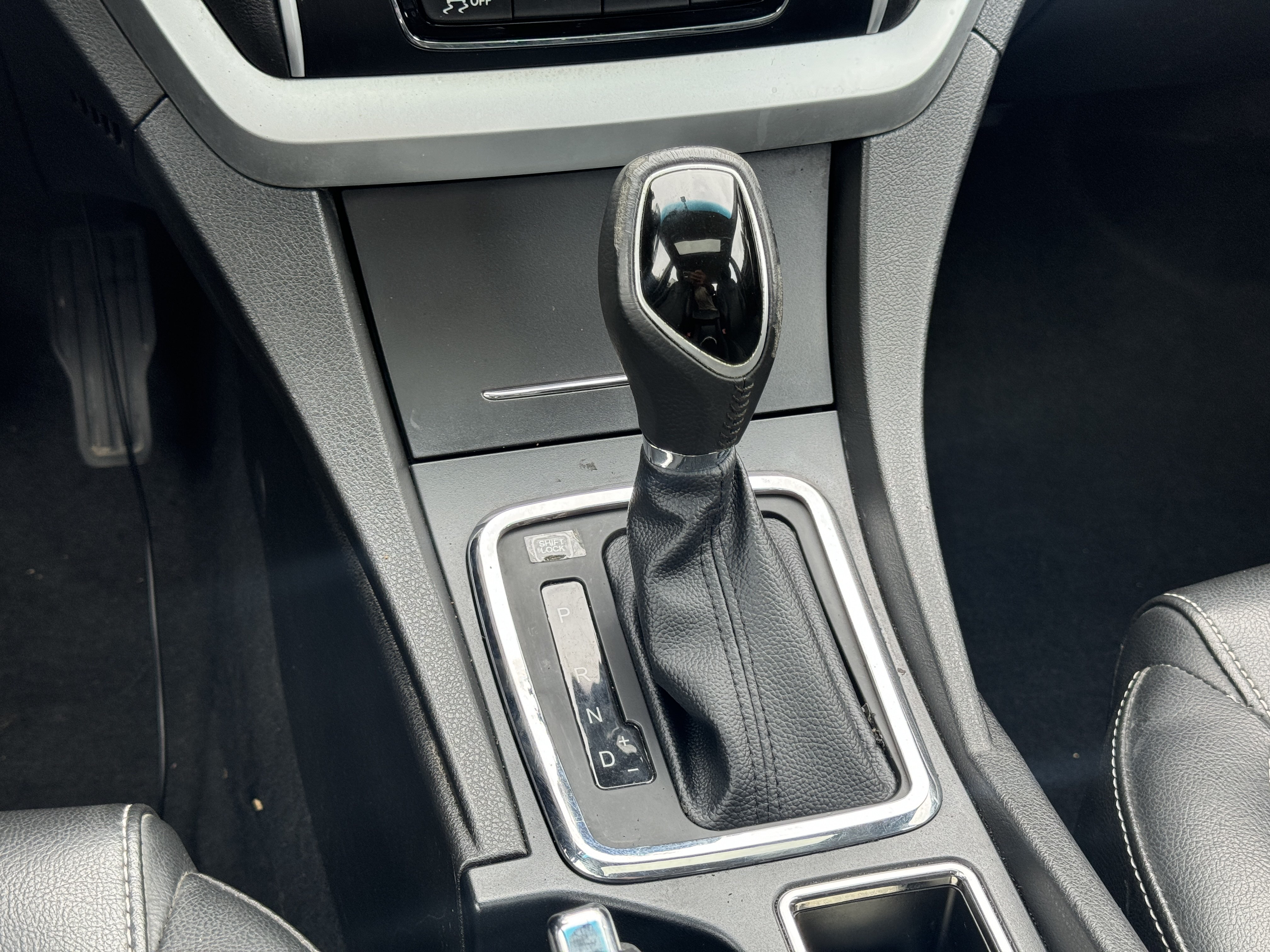 Emgrand 2016 #13 Emgrand 2016 car image #13