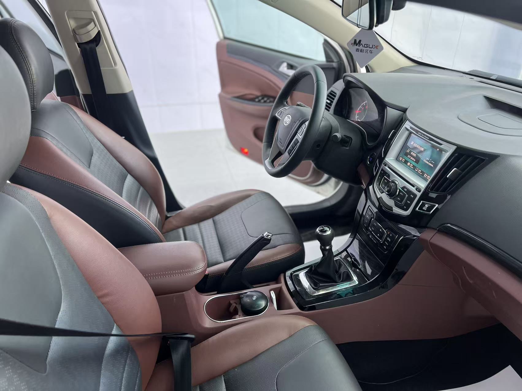 BYD SuRui 2015 car image #13