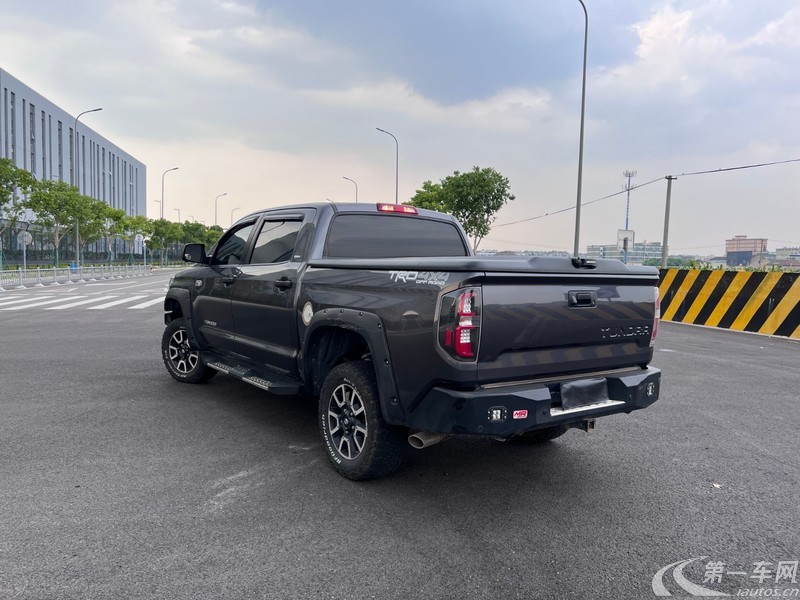 Toyota Tundra 2018 immagine di auto #13