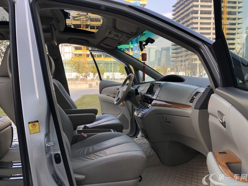 Toyota Previa 2011 car image #13