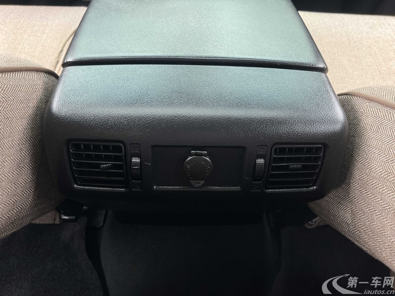 Toyota Tundra 2014 immagine di auto #13